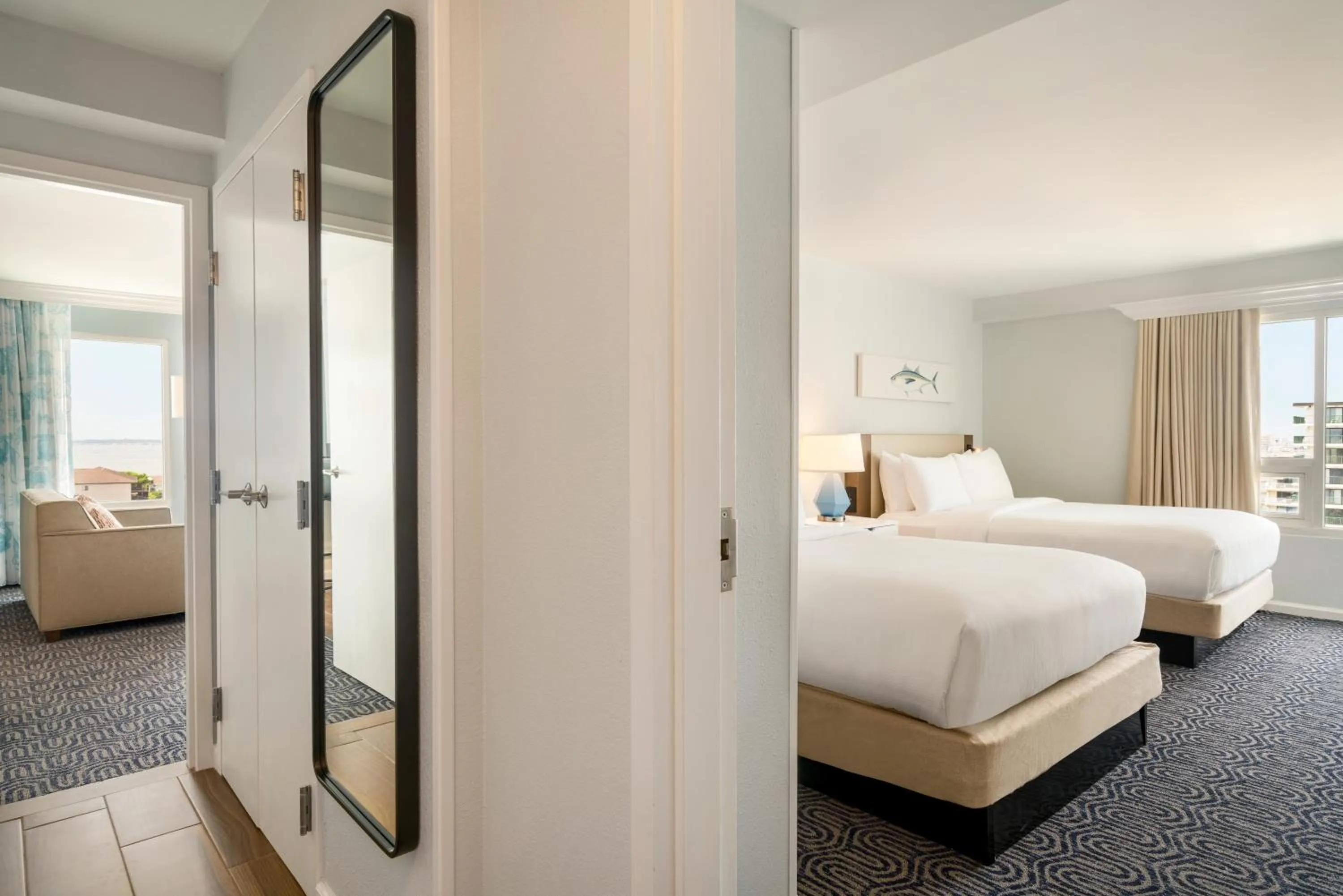 Bedroom, Bed in DoubleTree by Hilton Ocean City Oceanfront