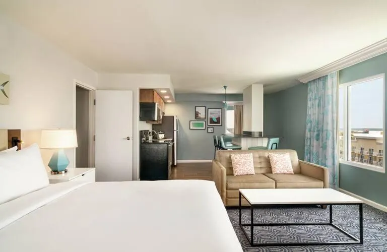 Bed in DoubleTree by Hilton Ocean City Oceanfront