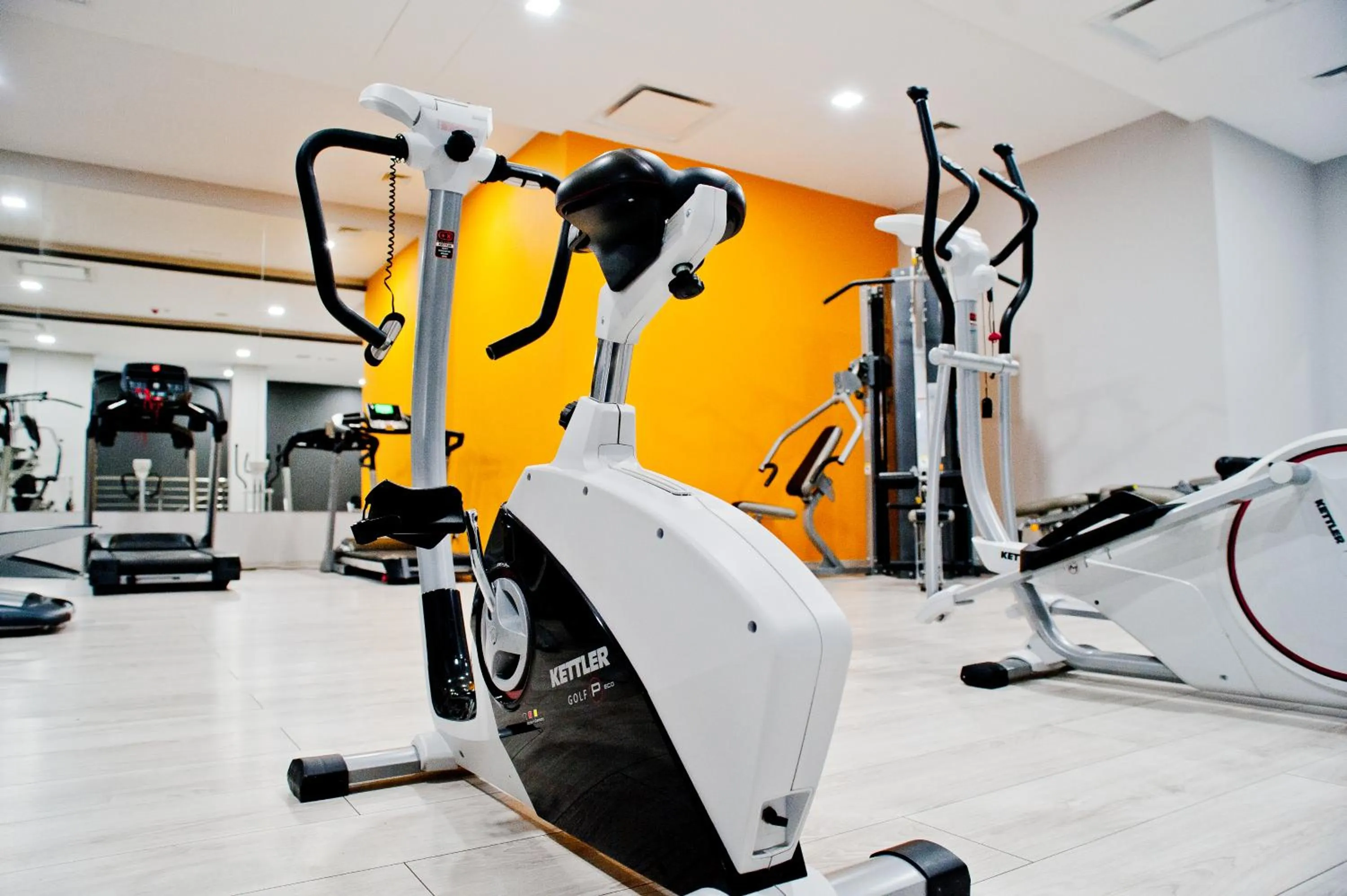 Fitness centre/facilities in Ambasador Centrum