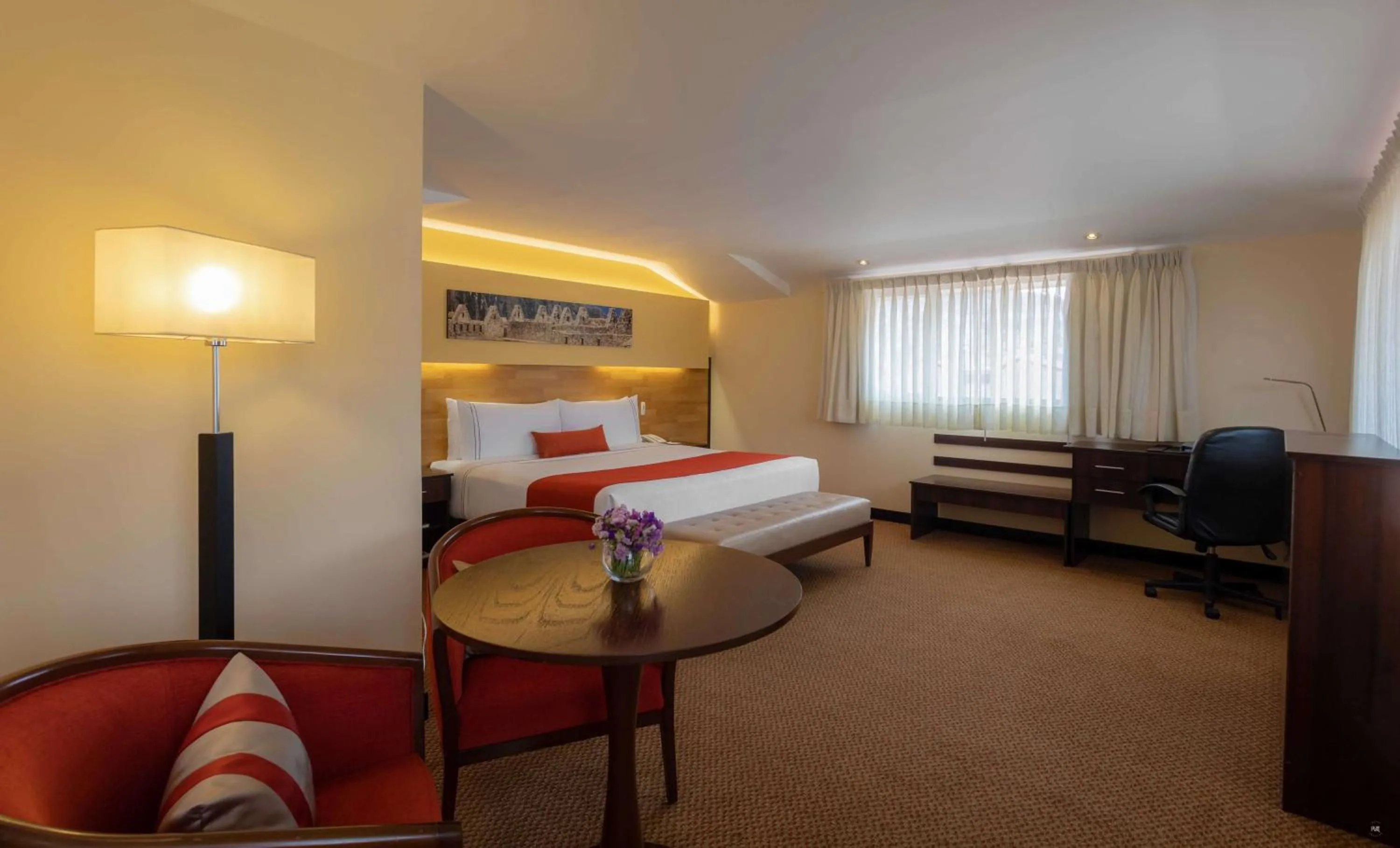 Photo of the whole room, Bed in Sonesta Hotel Cusco