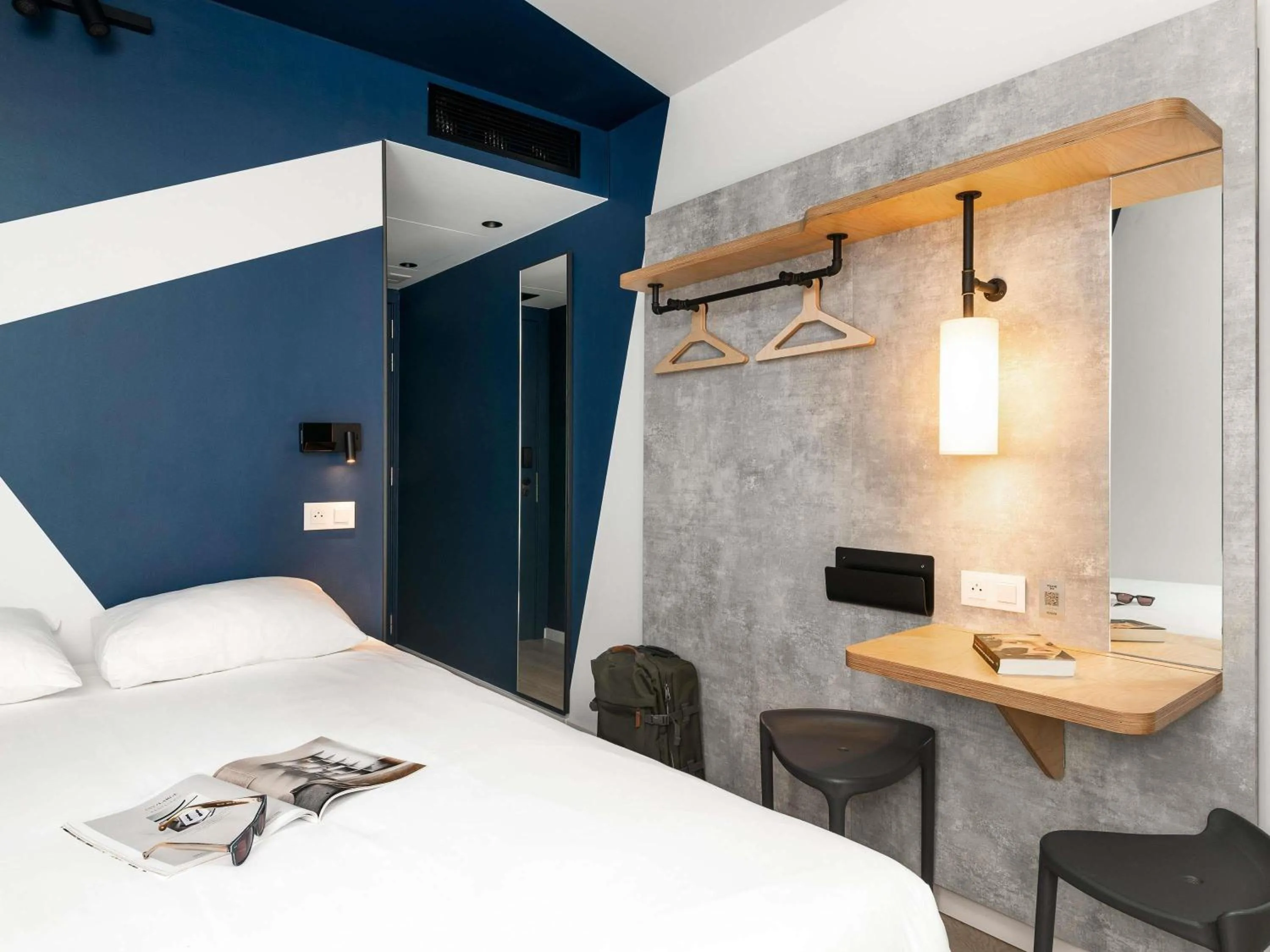 Bedroom, Bed in ibis budget Gent Centrum Dampoort