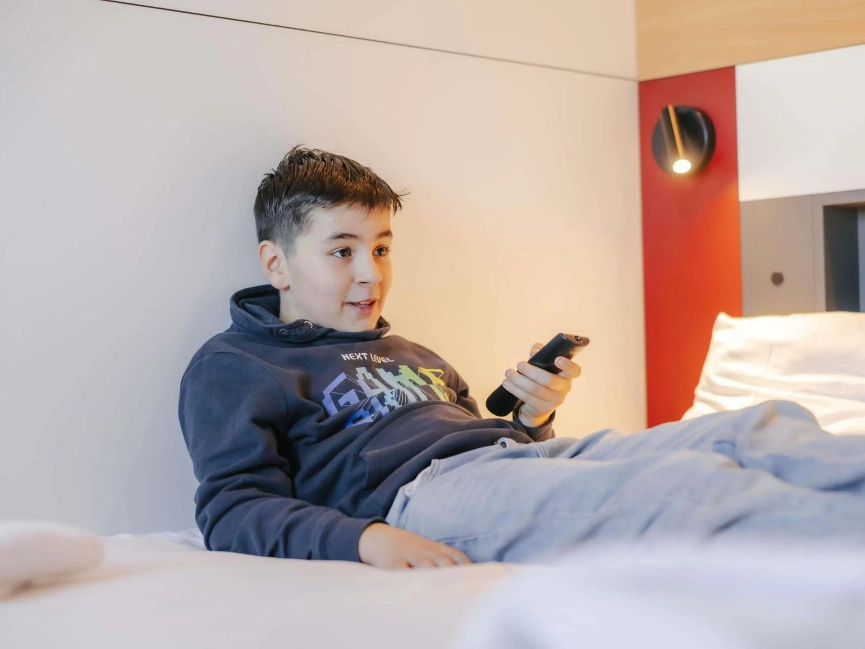 Bedroom, Bed in ibis budget Brugge Jabbeke