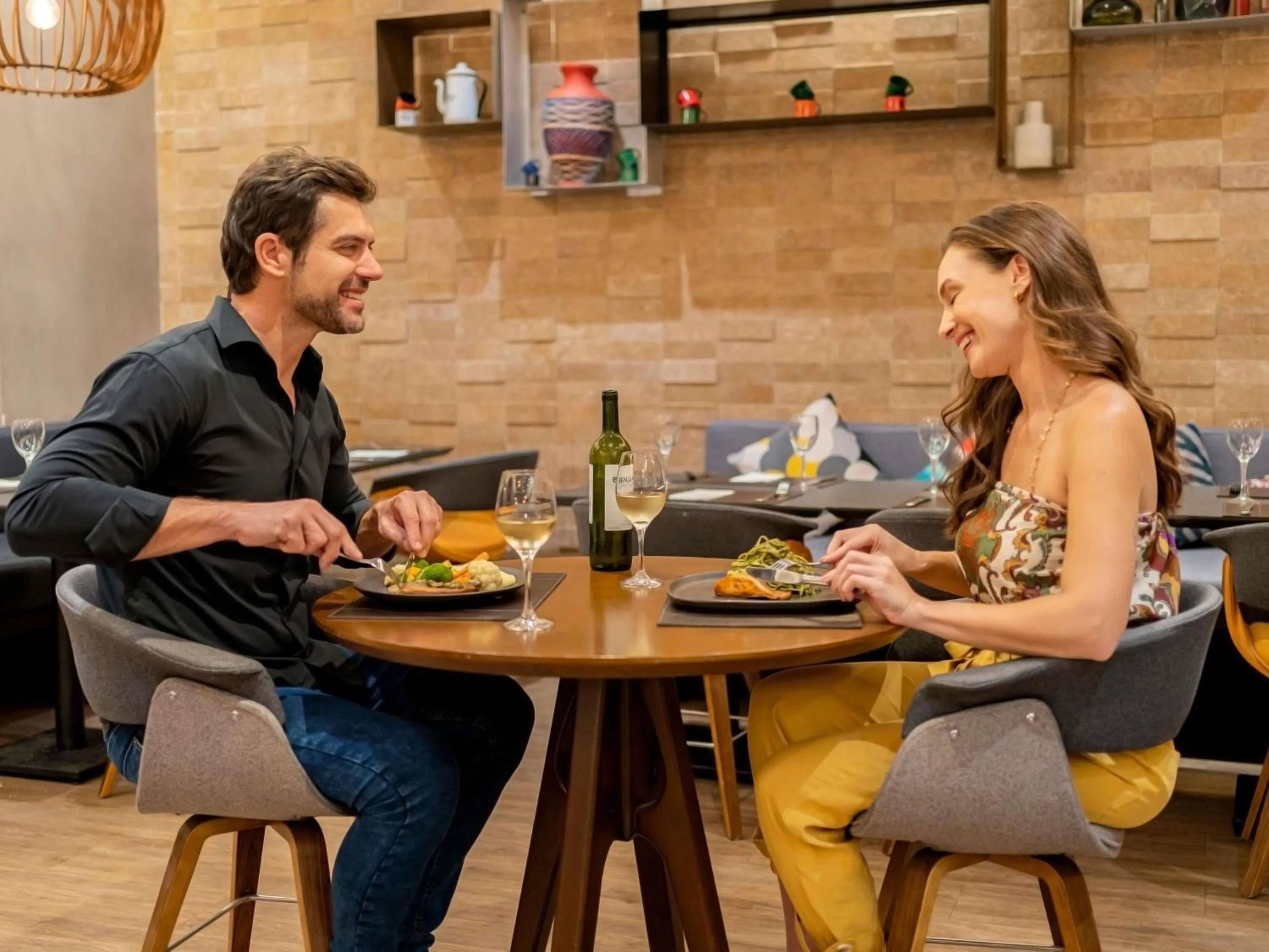 Restaurant/places to eat in Novotel Sorocaba