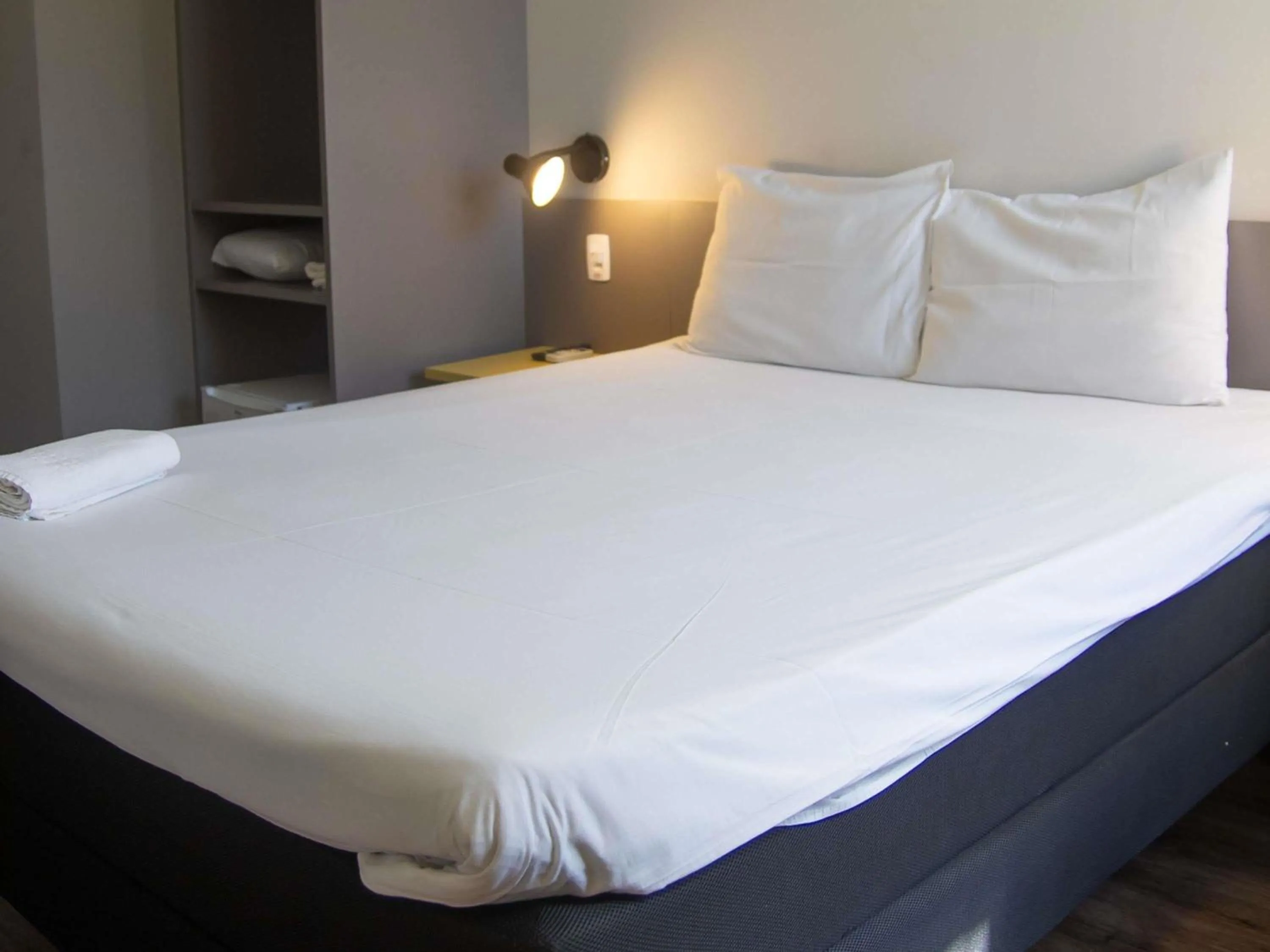 Bedroom, Bed in ibis Styles Três Rios