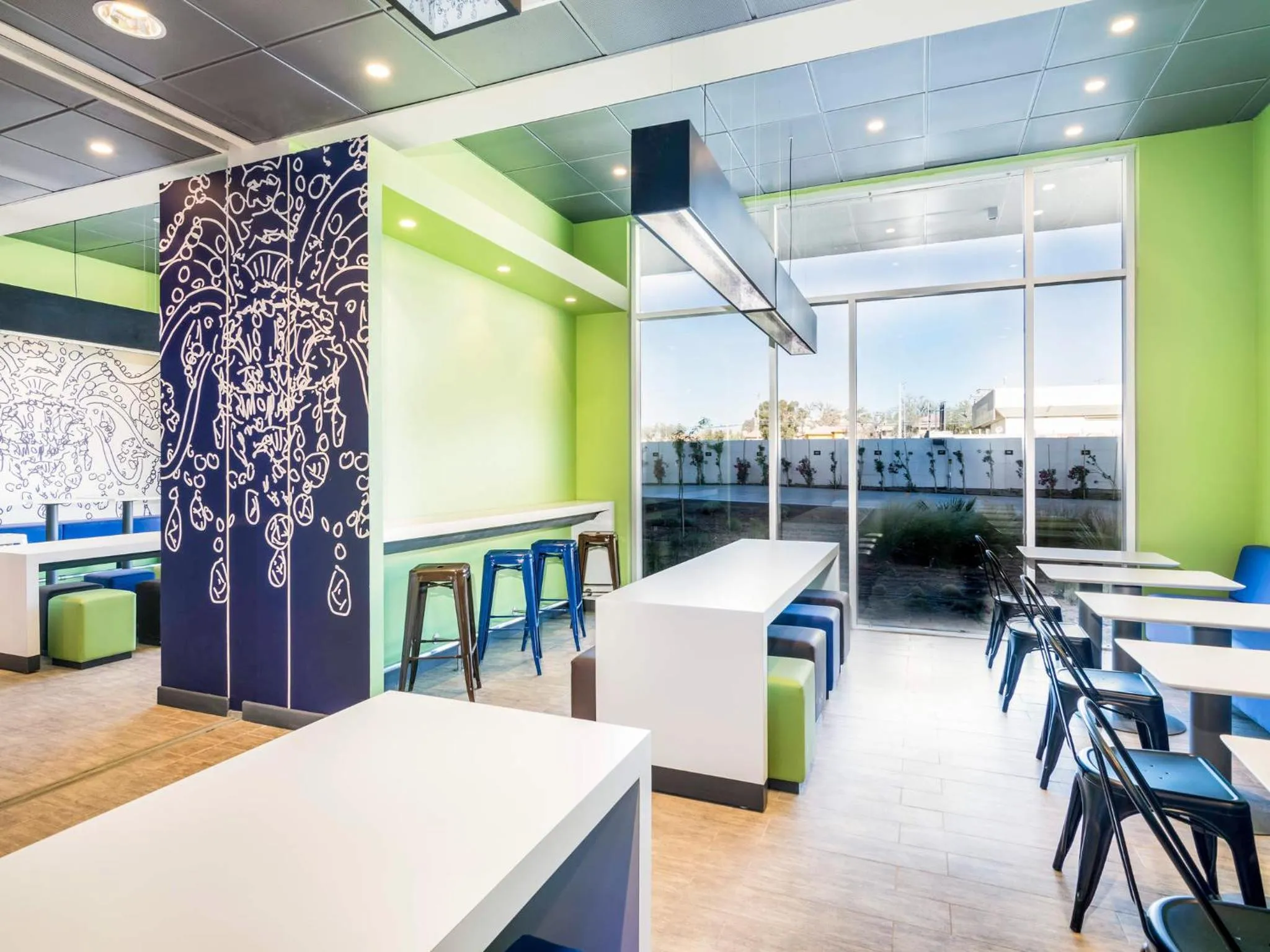 Restaurant/places to eat in ibis budget Calama