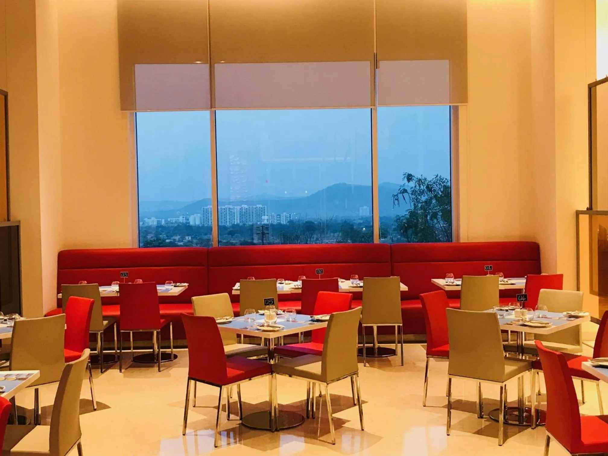 Restaurant/places to eat in ibis Pune Hinjewadi - An Accor Brand