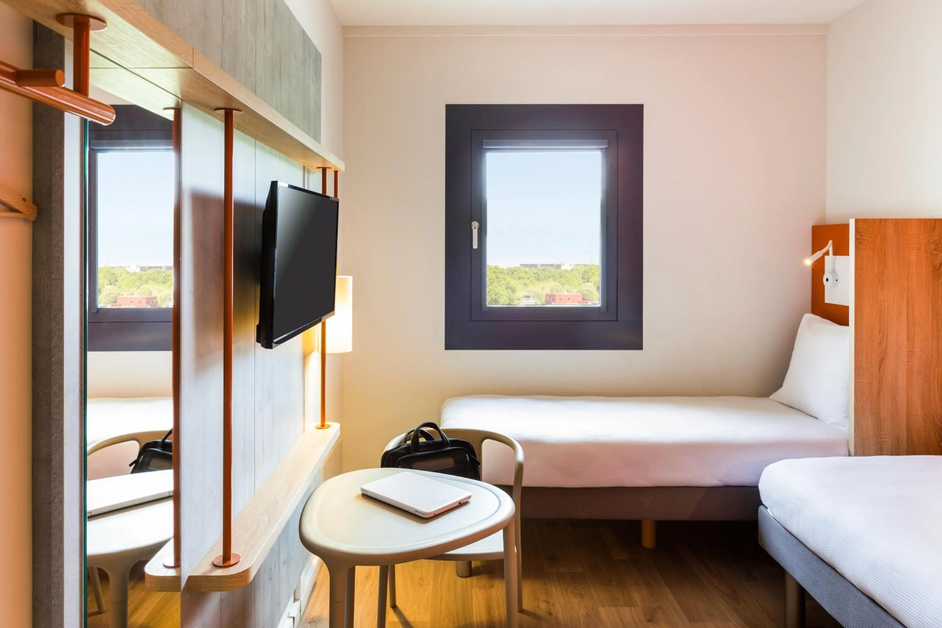 Bed in ibis budget Rotterdam The Hague Airport