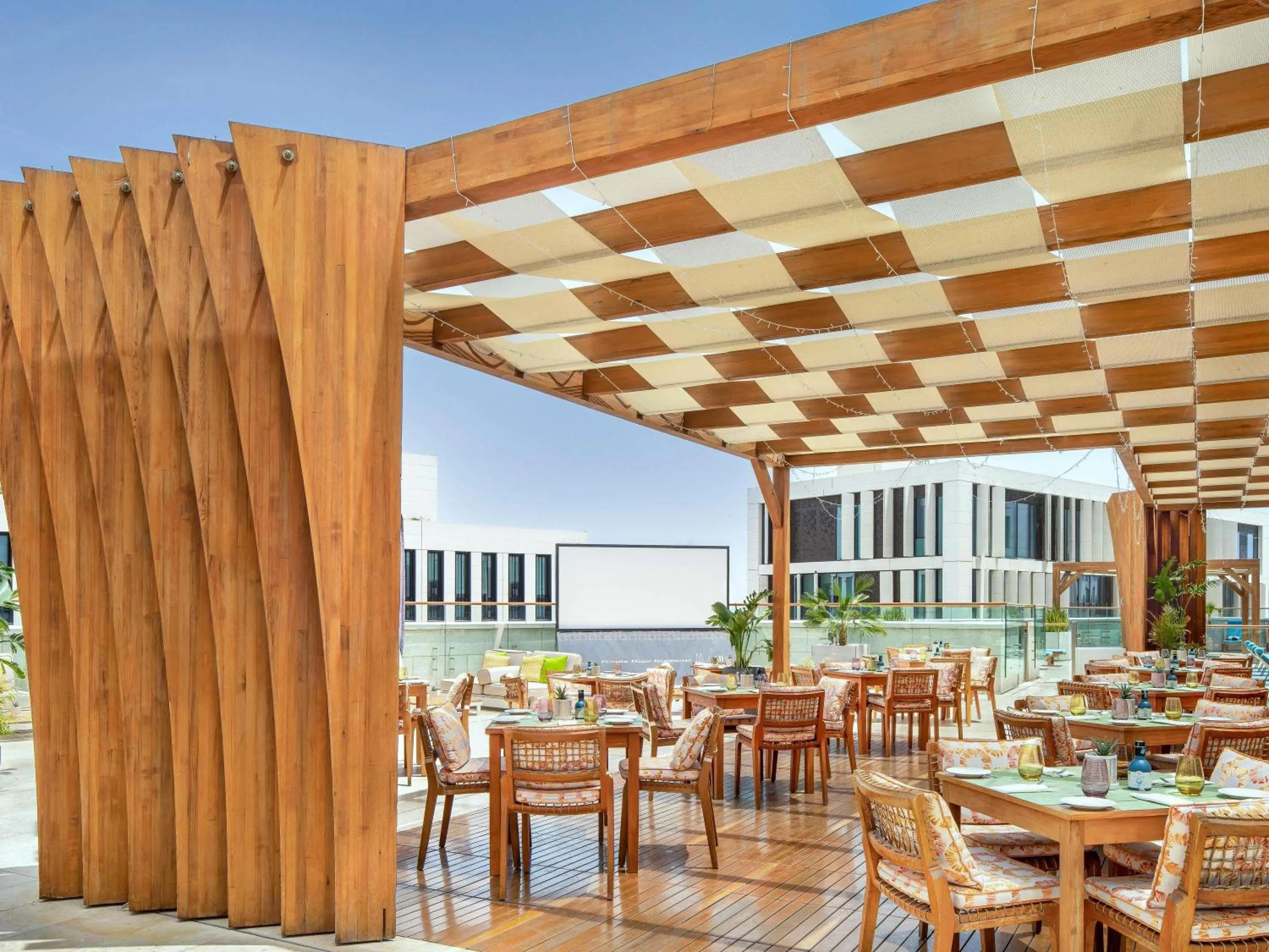 Restaurant/places to eat in Alwadi Hotel Doha - MGallery Collection