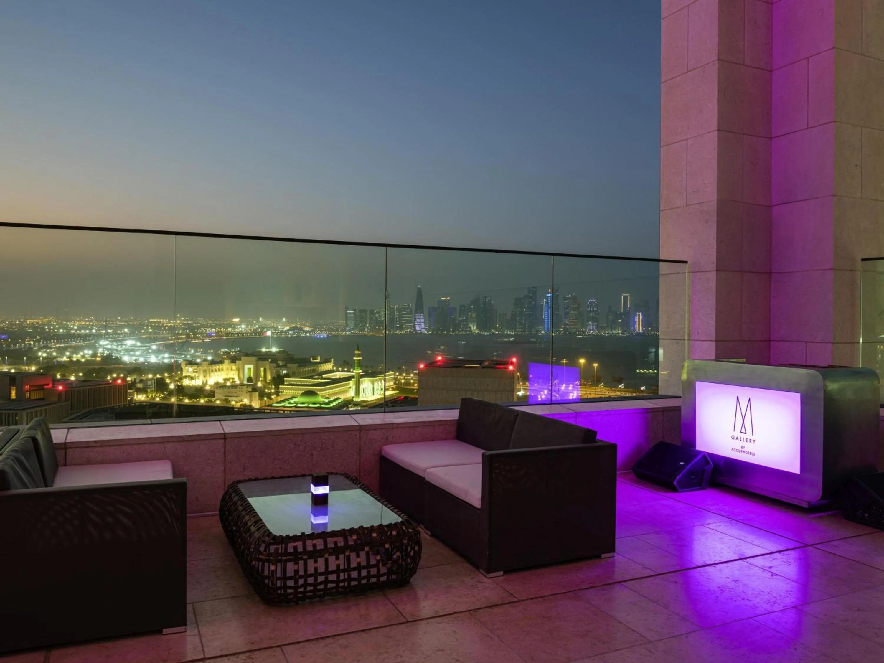 Lounge or bar in Alwadi Hotel Doha - MGallery Collection