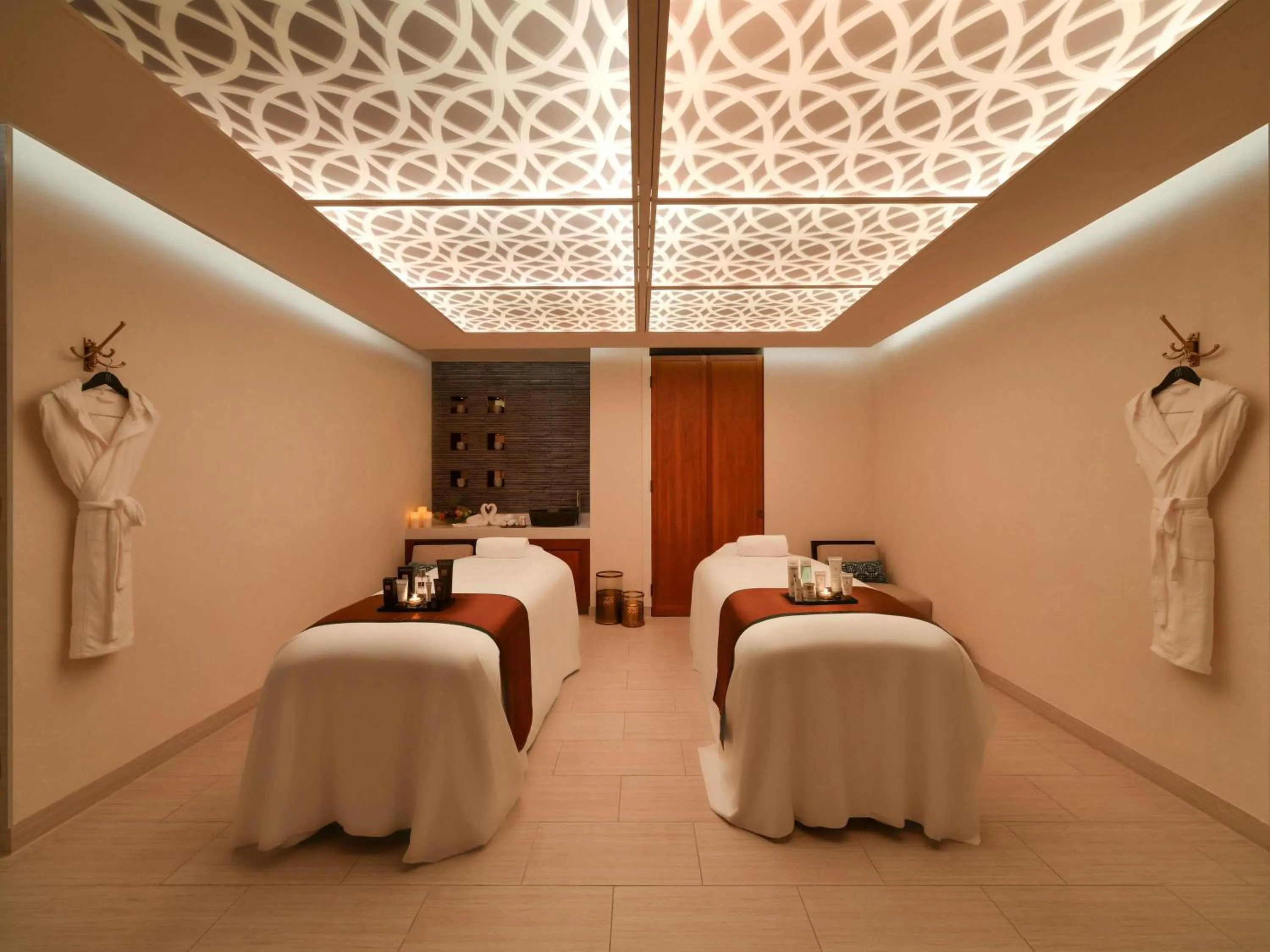 Spa and wellness centre/facilities, Bed in Alwadi Hotel Doha - MGallery Collection