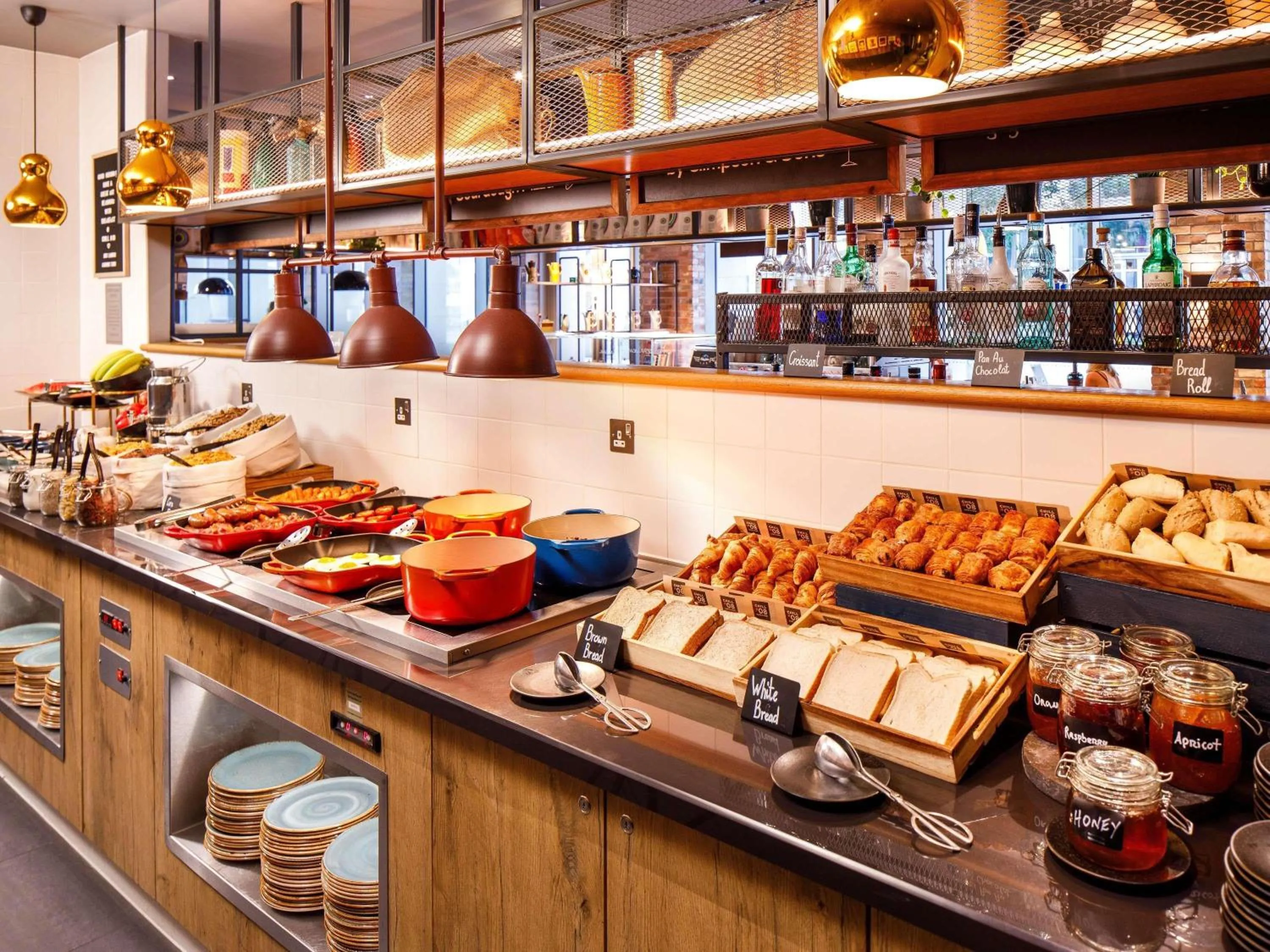 Breakfast in ibis London Canning Town