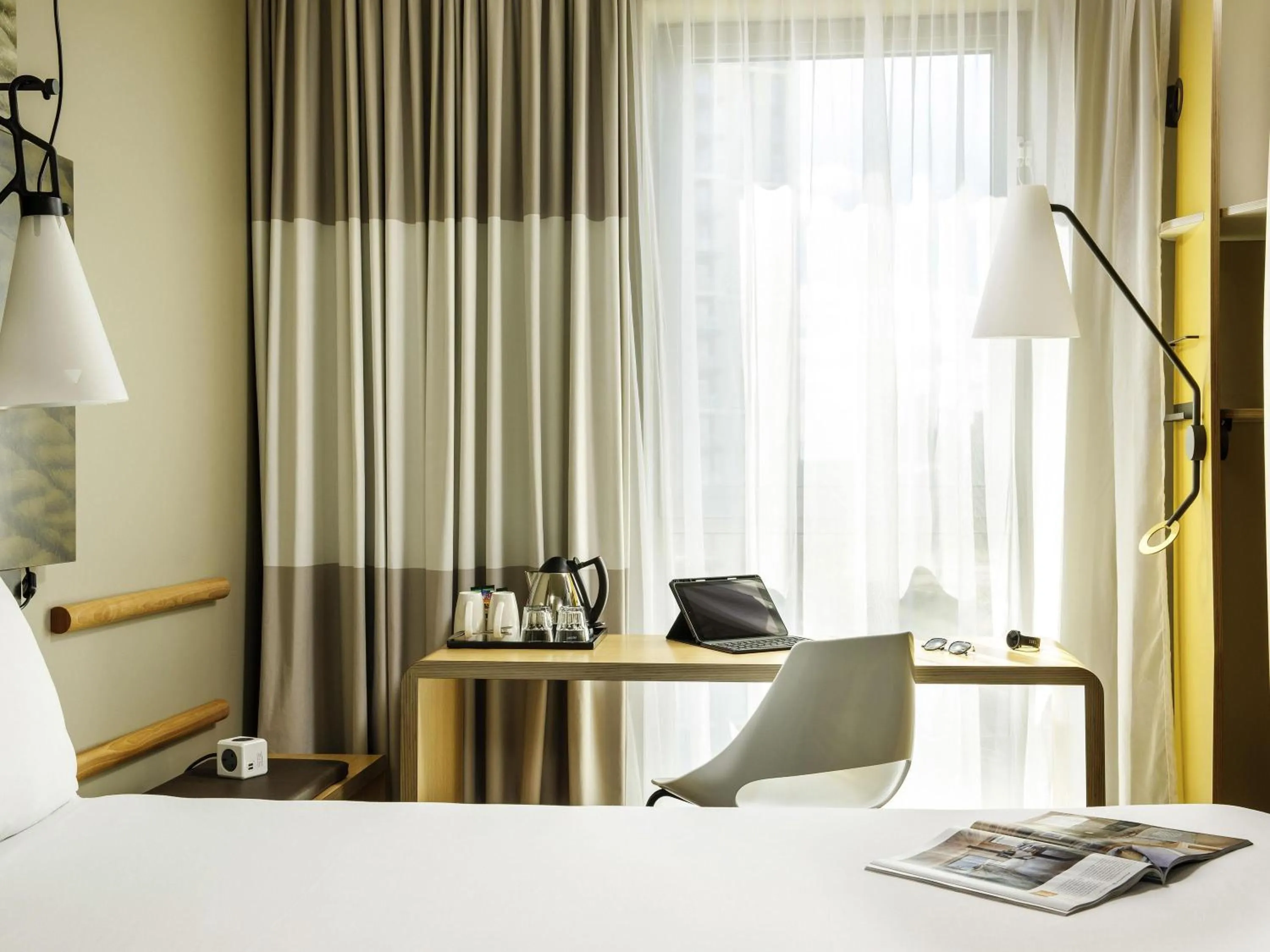 Bedroom, Bed in ibis London Canning Town