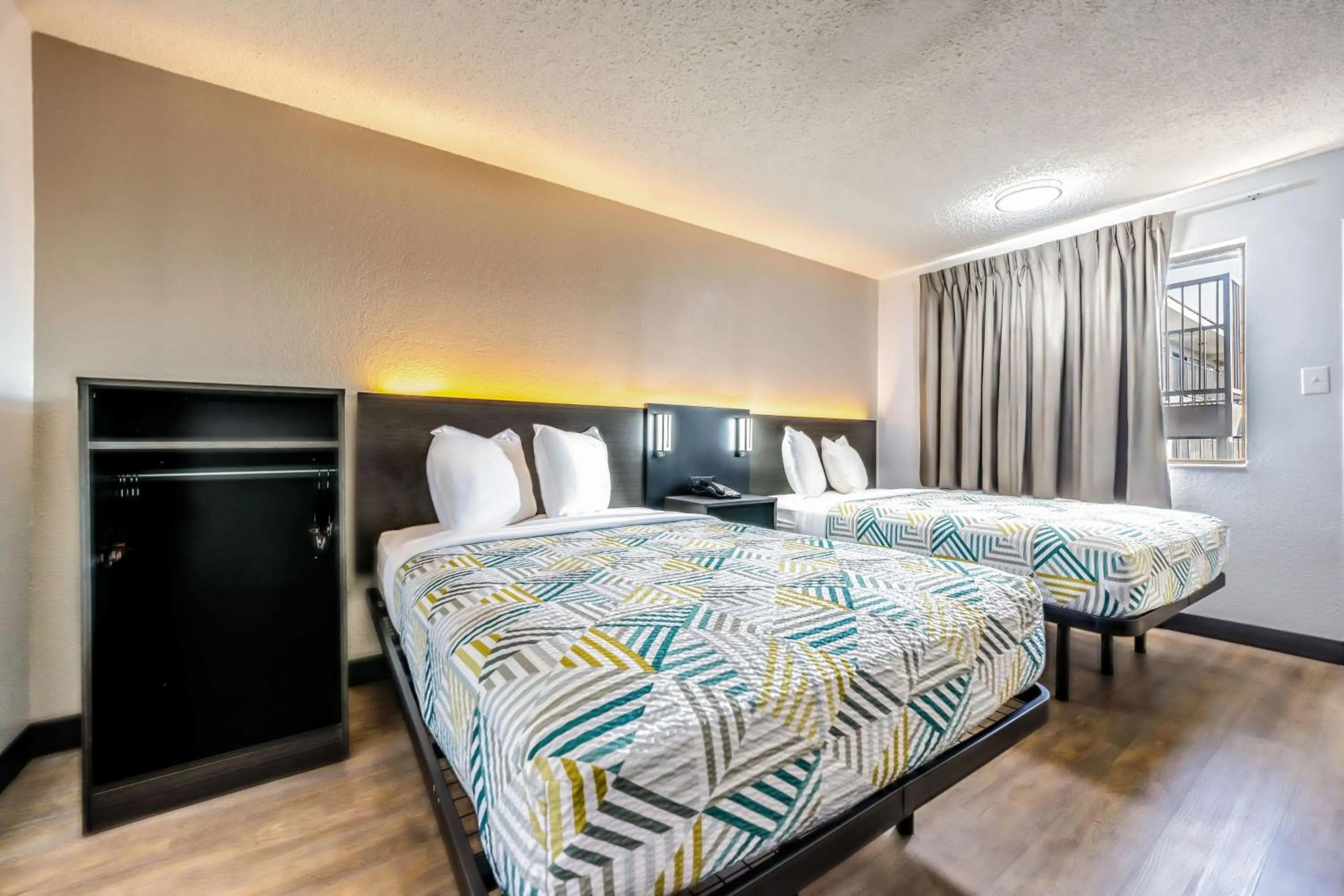 Bedroom, Bed in Motel 6 Fort Worth, TX East