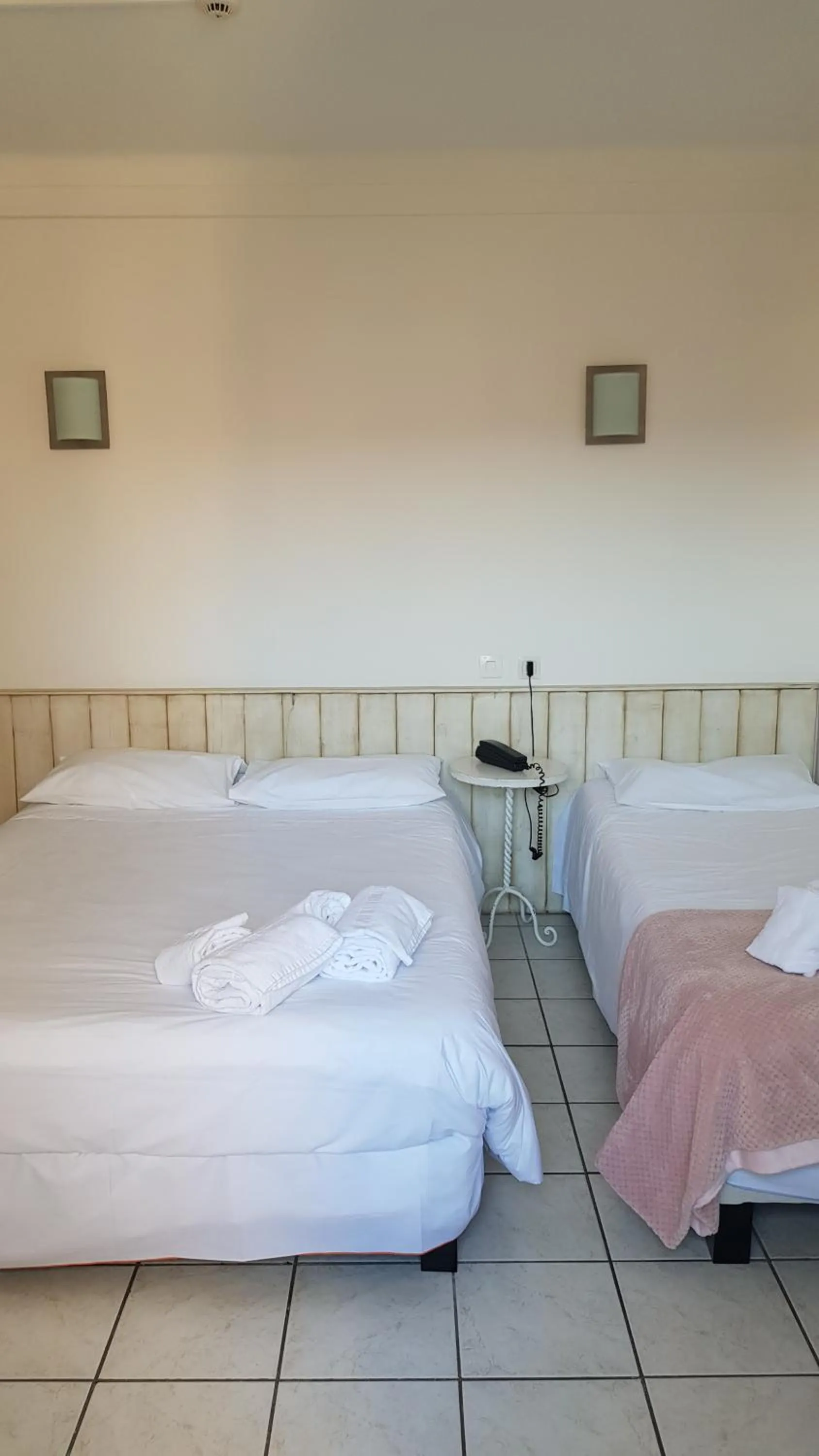 Bed in Hôtel Restaurant le Bellevue