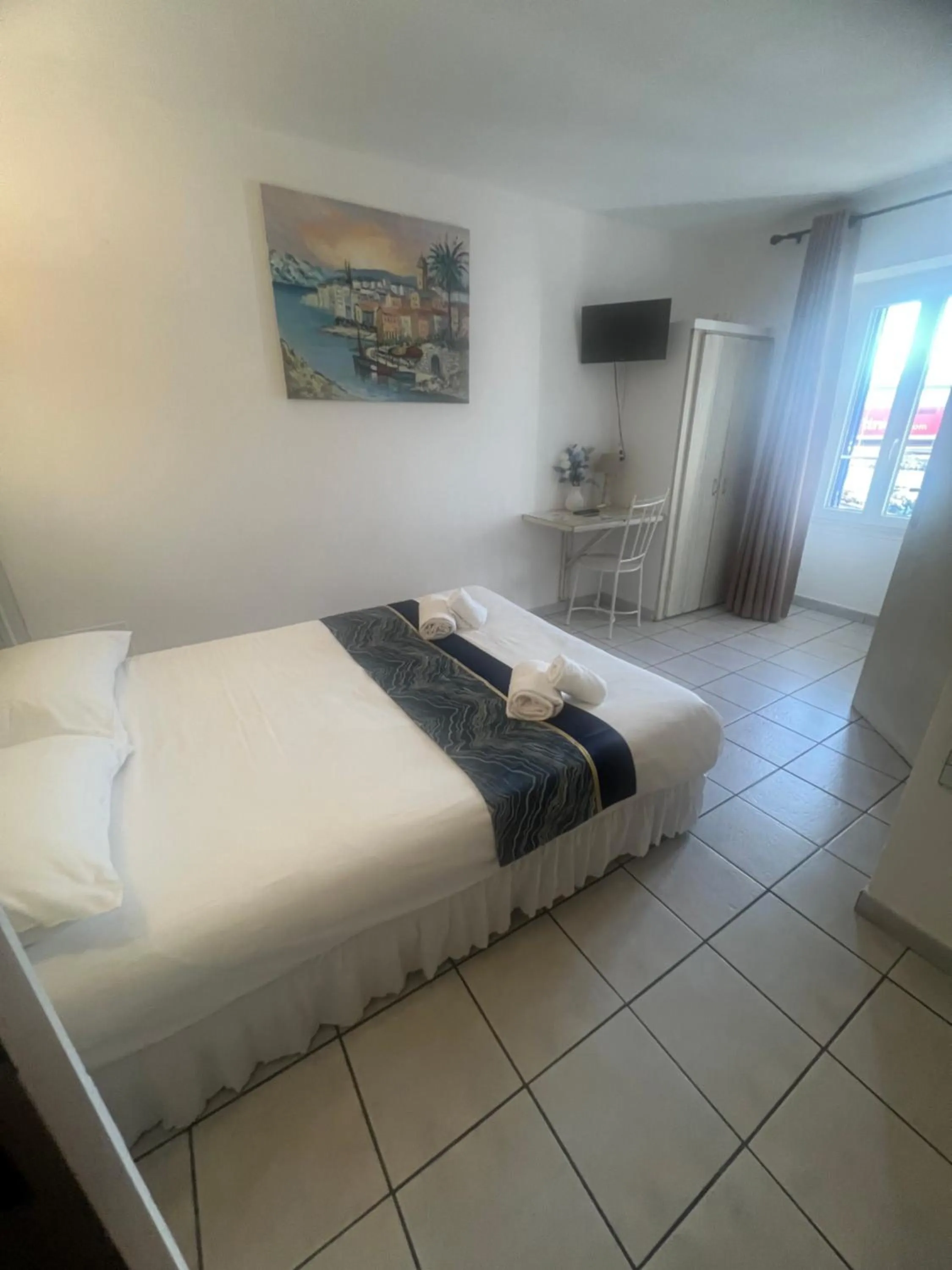 Bed in Hôtel Restaurant le Bellevue