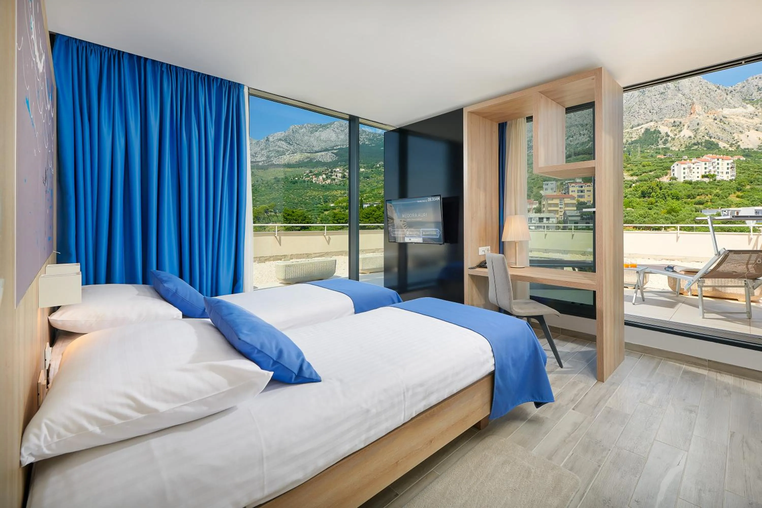 Bedroom, Bed in Medora Auri Family Beach Resort