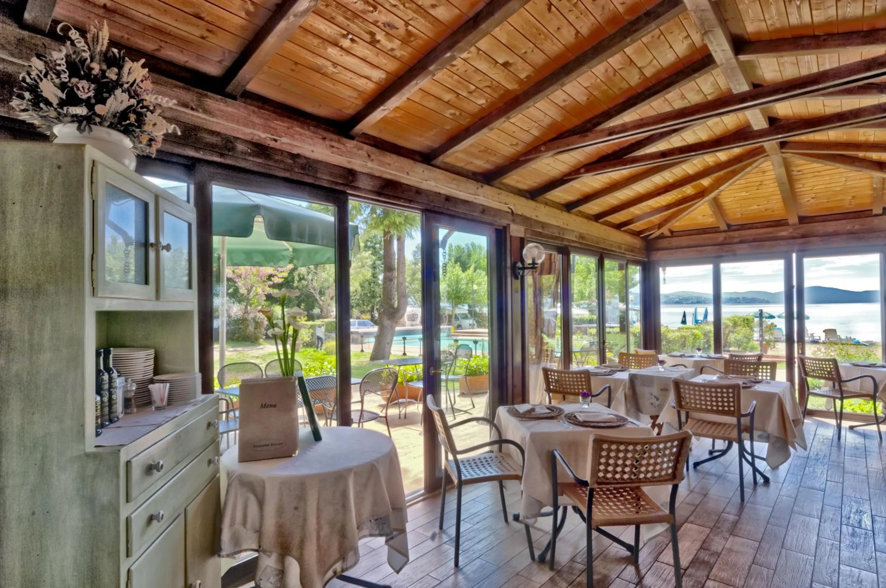 Restaurant/places to eat in Hotel Kursaal