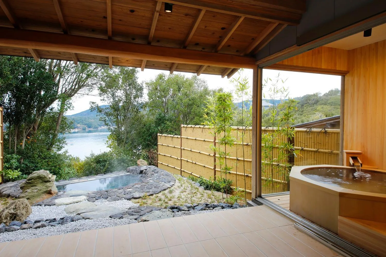 Bathroom in Teisho Basaratei