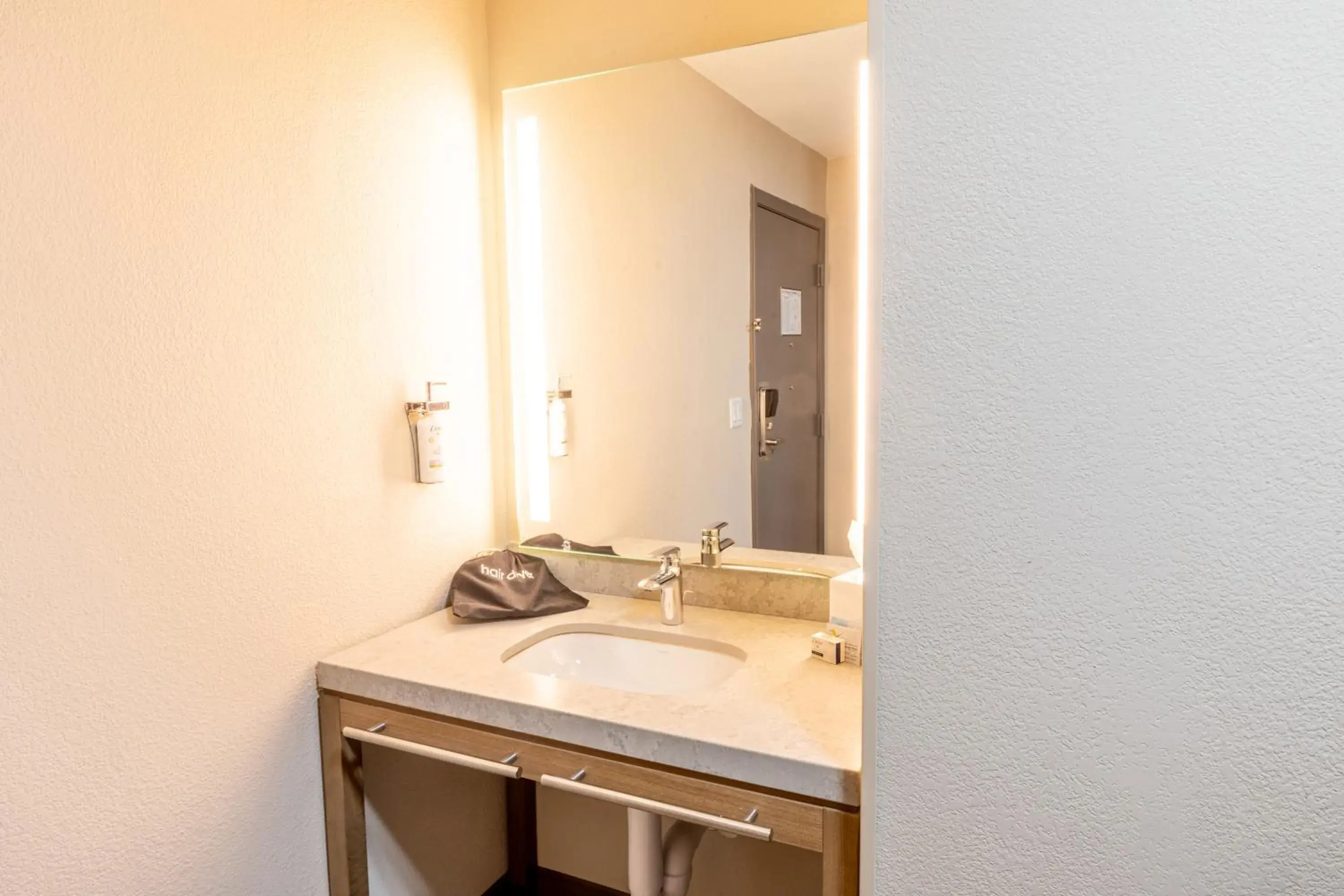 Studio Suite with Two Queen - Hearing Mobility and Accessible Tub in Candlewood Suites Wichita Northwest by IHG Studio Suite with Two Queen - Hearing Mobility and Accessible Tub in Candlewood Suites Wichita Northwest by IHG