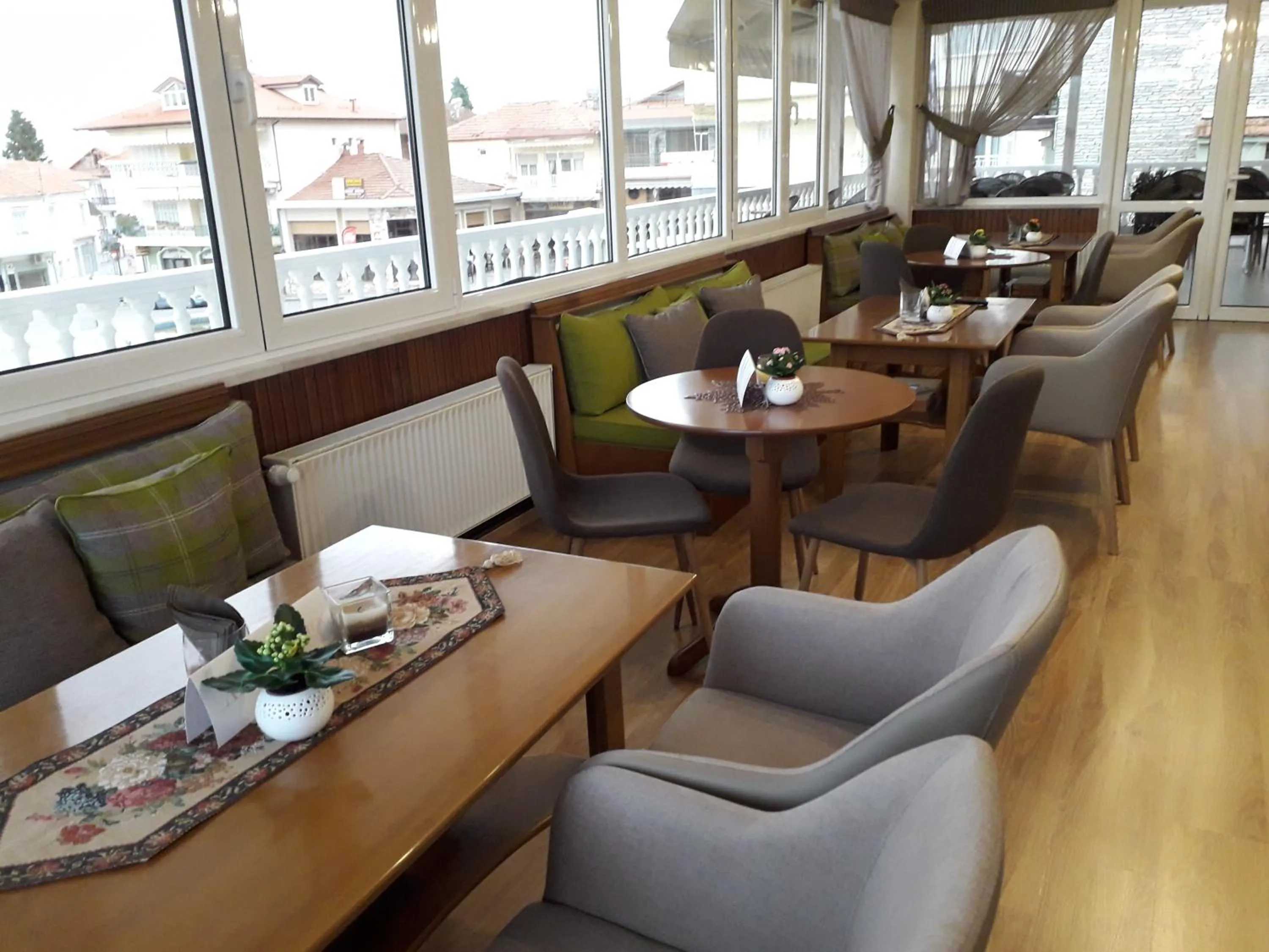 Lounge or bar in Olympus View Rooms Sauna & Spa