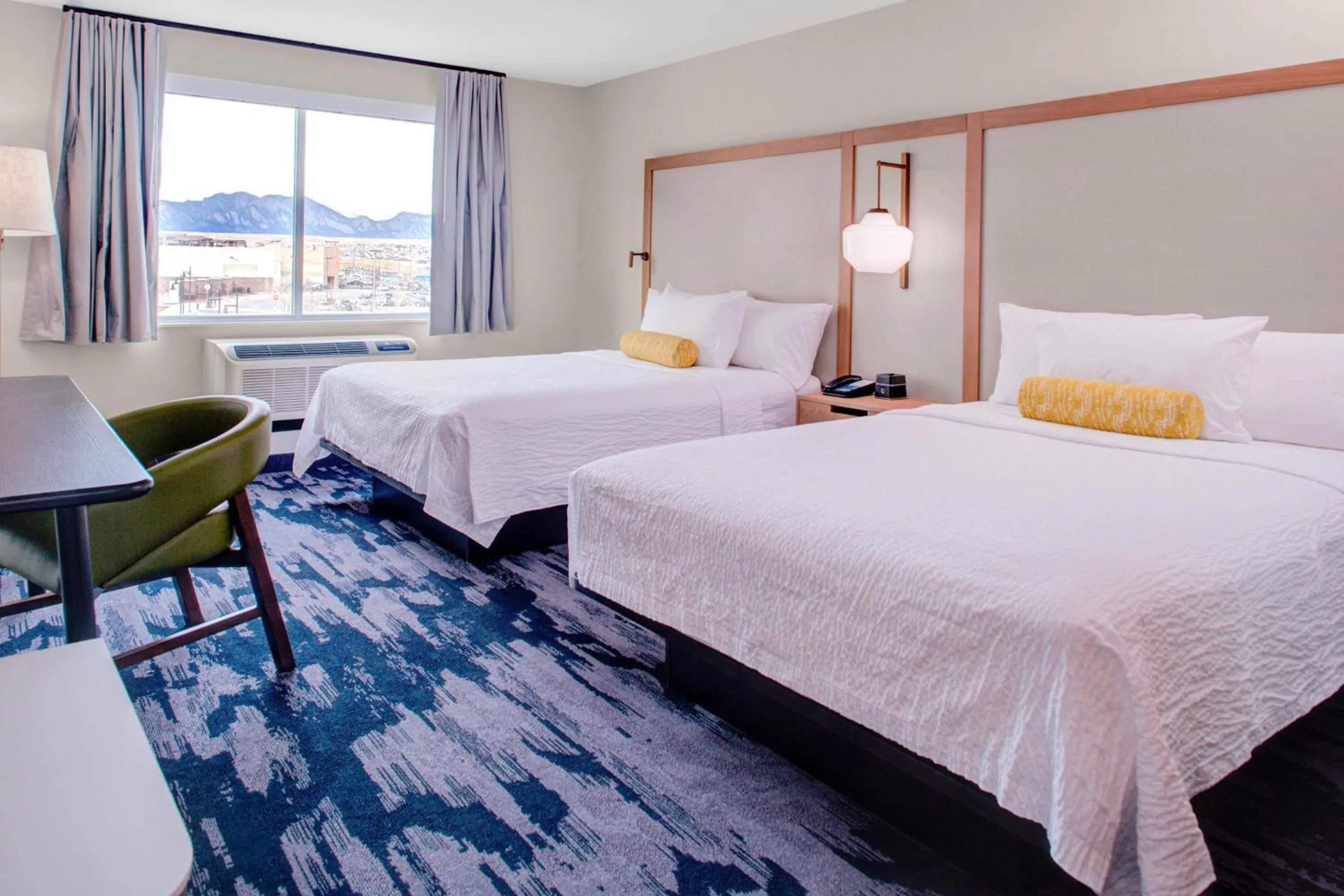 Photo of the whole room, Bed in Fairfield by Marriott Inn and Suites Boulder Broomfield Interlocken