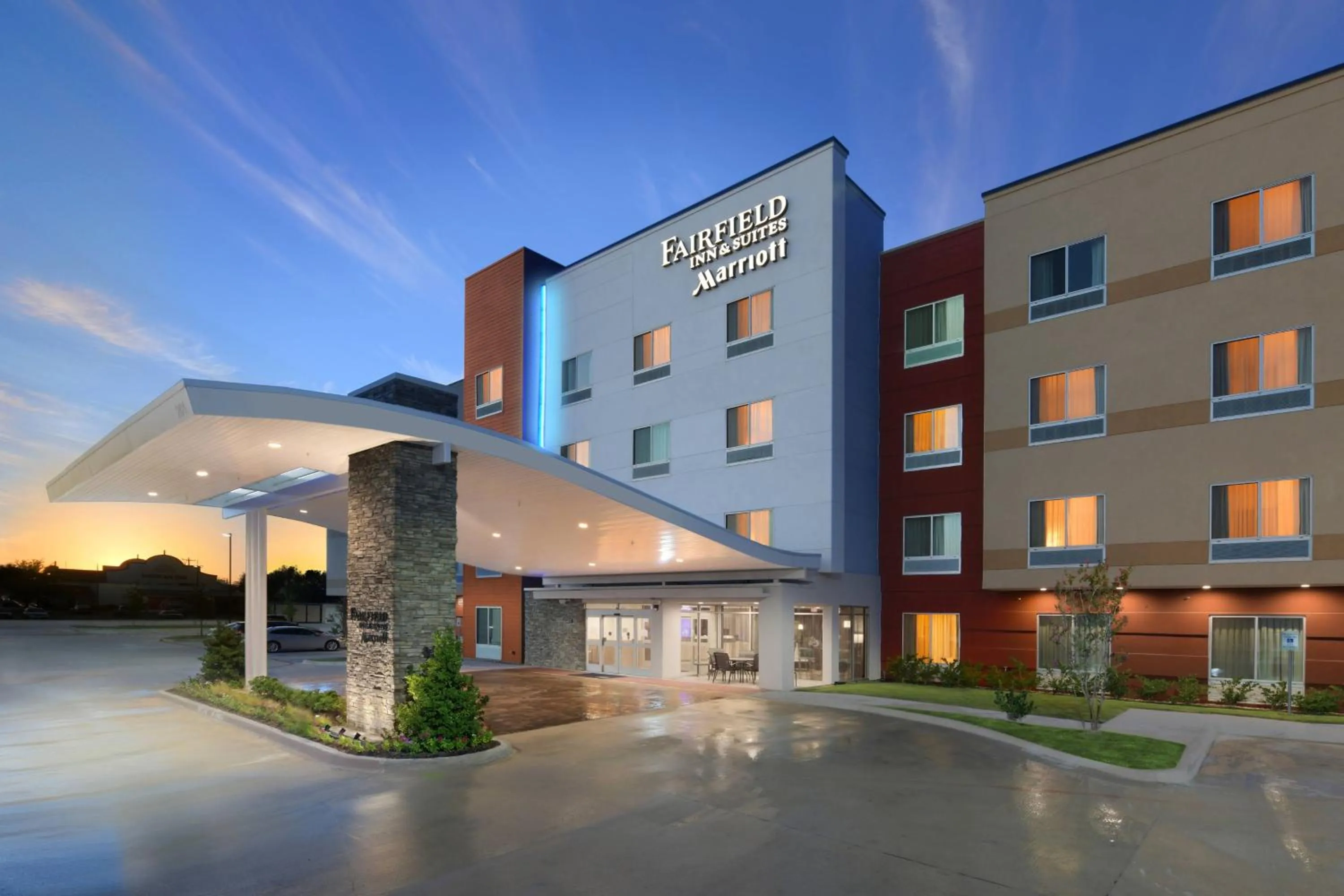 Property building in Fairfield Inn & Suites by Marriott Fort Worth South/Burleson