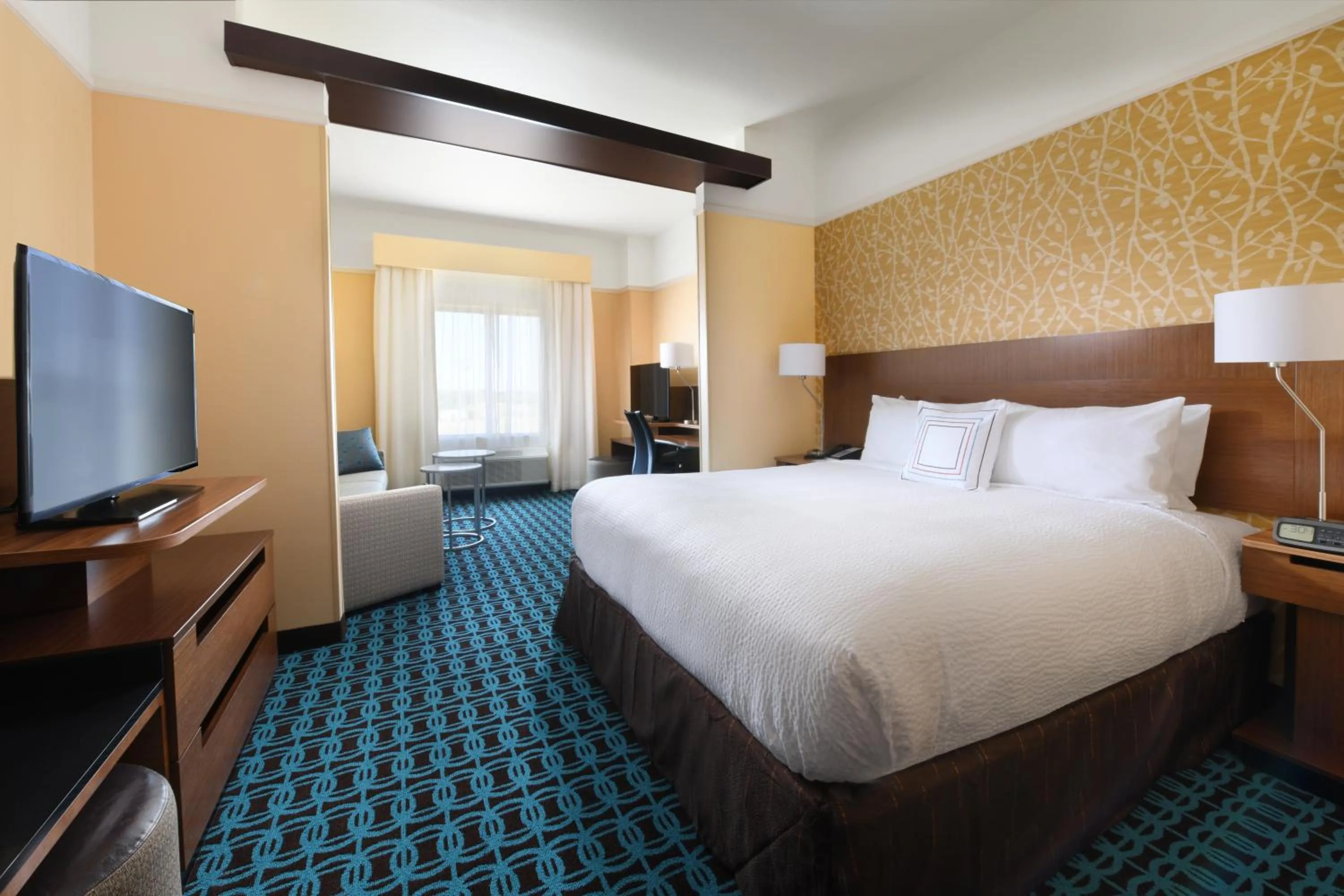 Bed in Fairfield Inn & Suites by Marriott Fort Worth South/Burleson