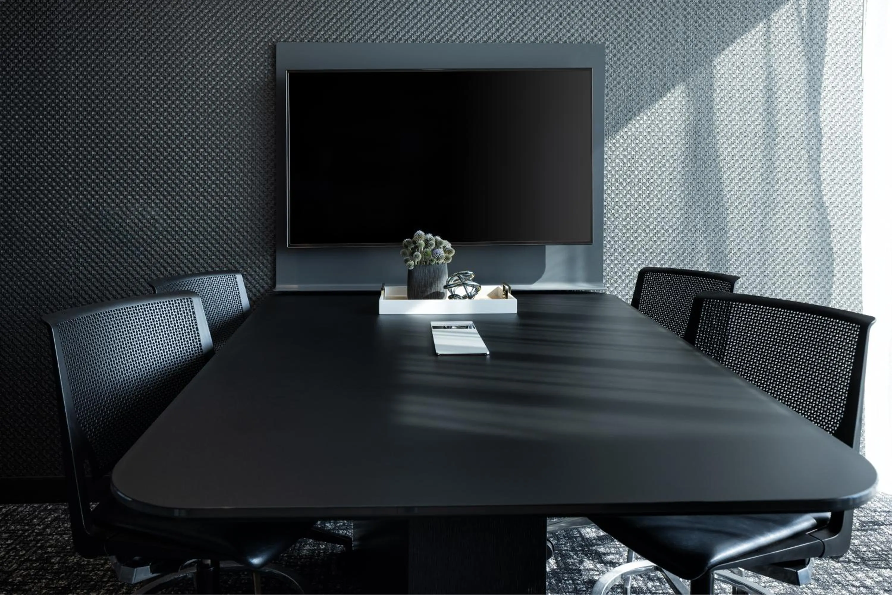 TV and multimedia in AC Hotel by Marriott Minneapolis West End