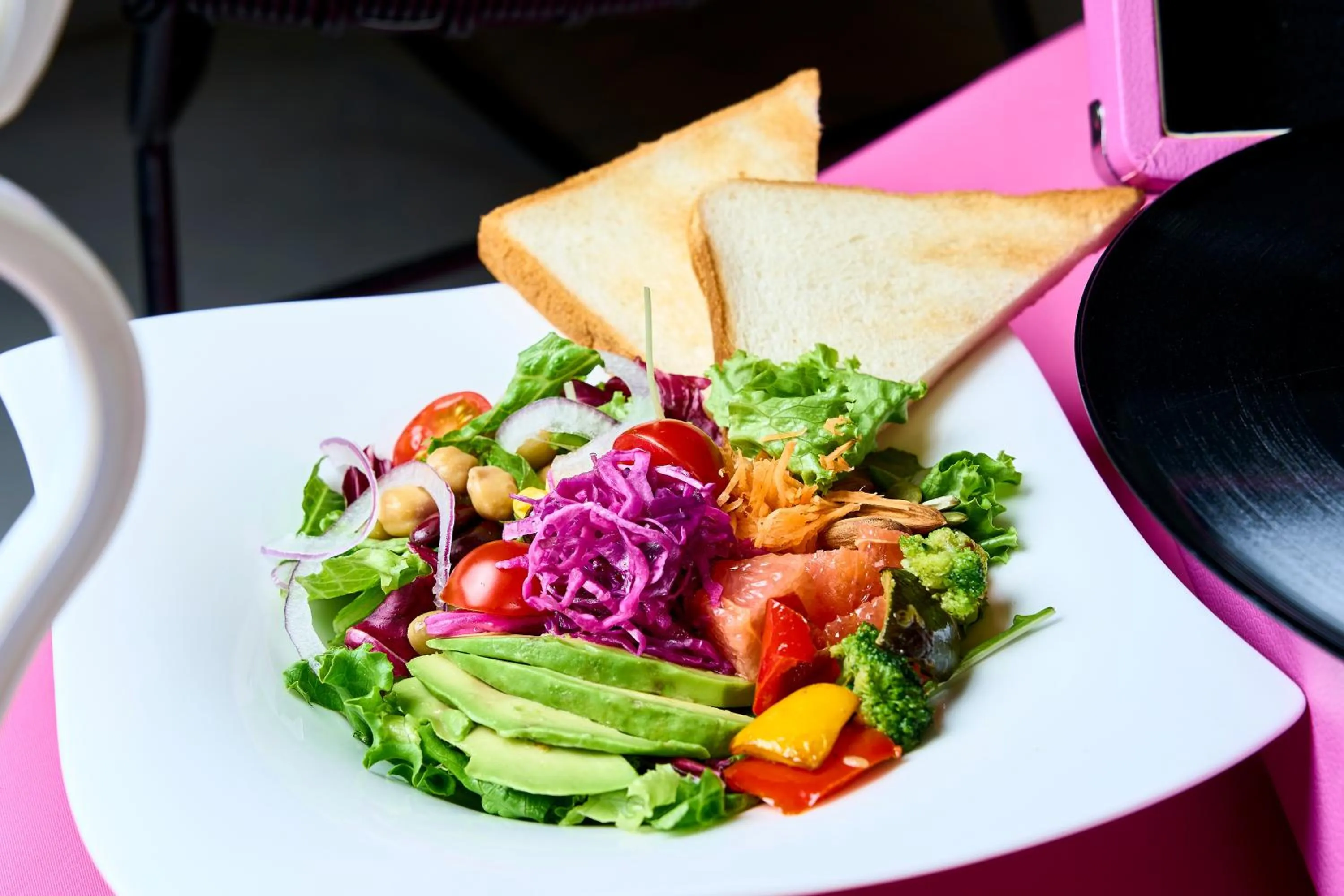 Restaurant/places to eat in MOXY Osaka Honmachi