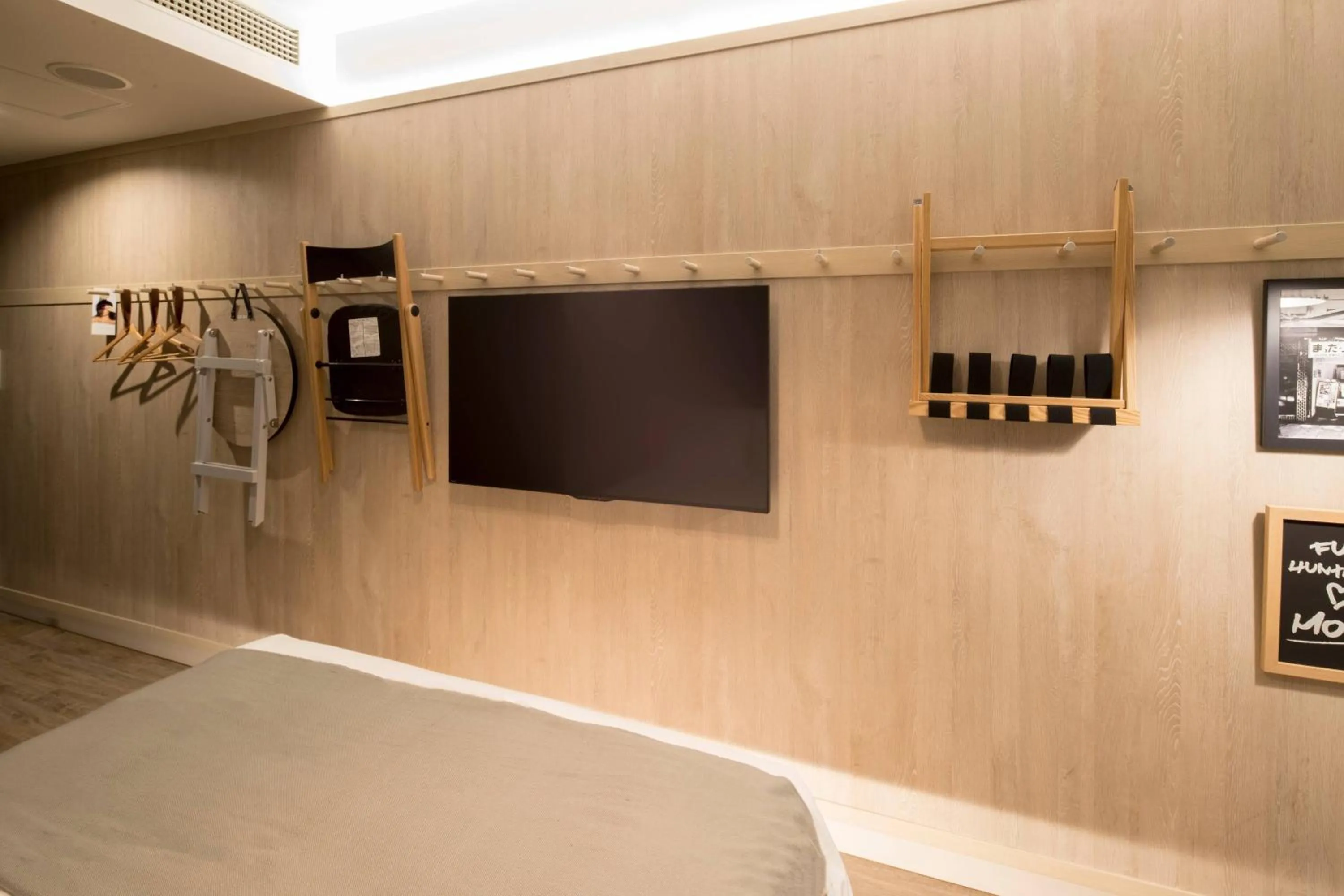 Photo of the whole room in MOXY Osaka Honmachi