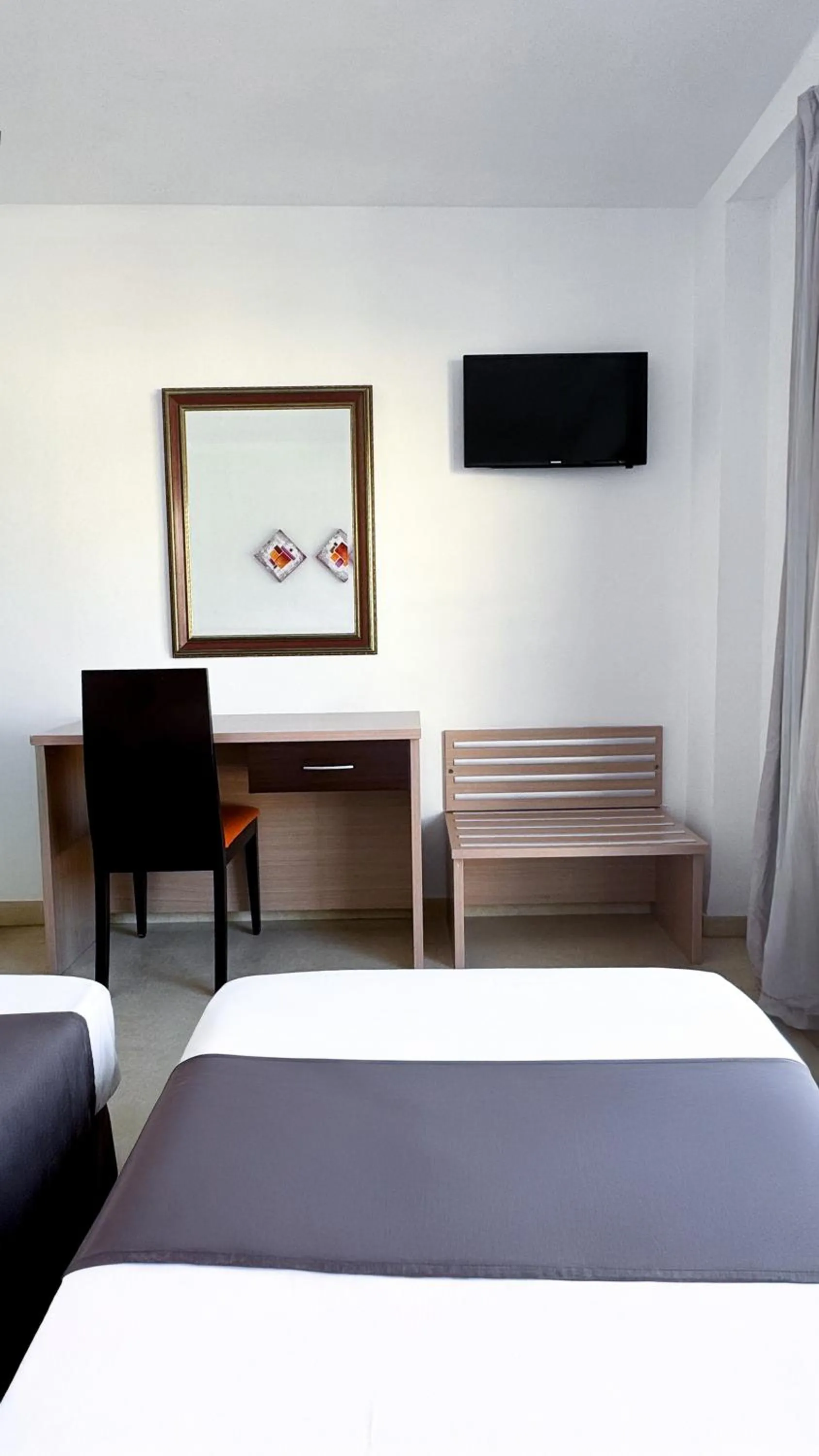 Bed in Hotel Primavera Benidorm