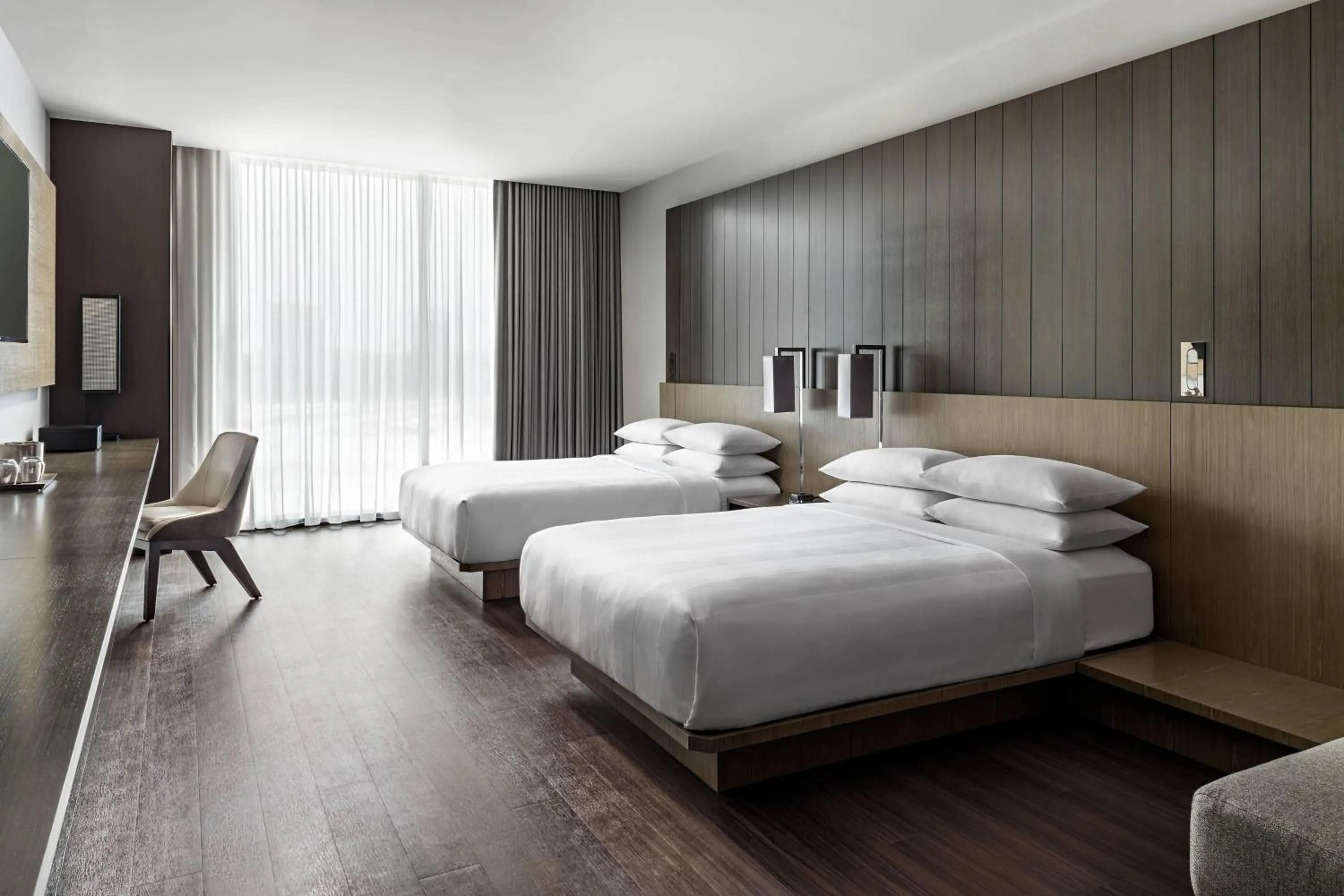 Photo of the whole room, Bed in Toronto Marriott Markham