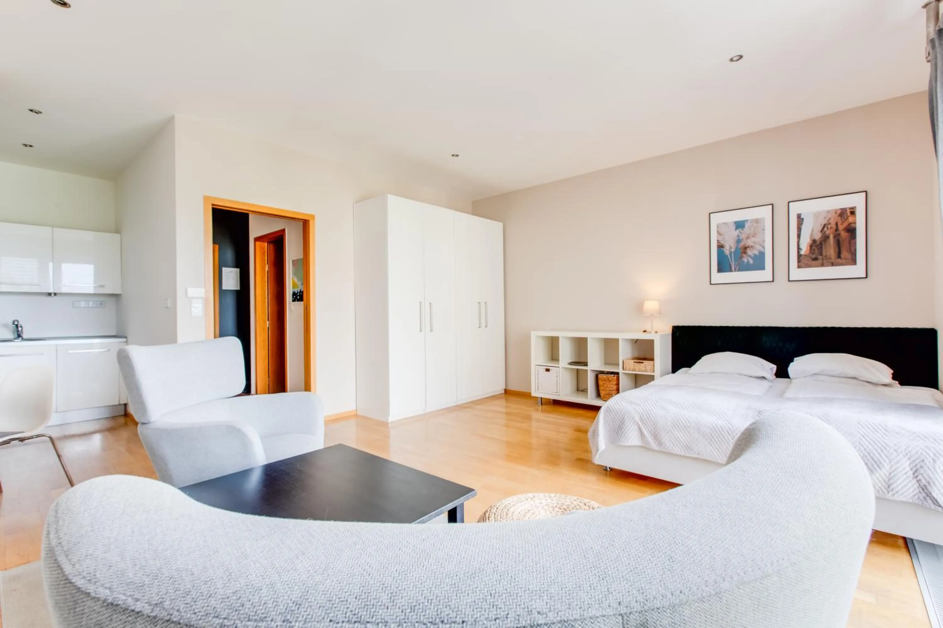 Kitchen or kitchenette, Bed in Teichmann Premium Apartments