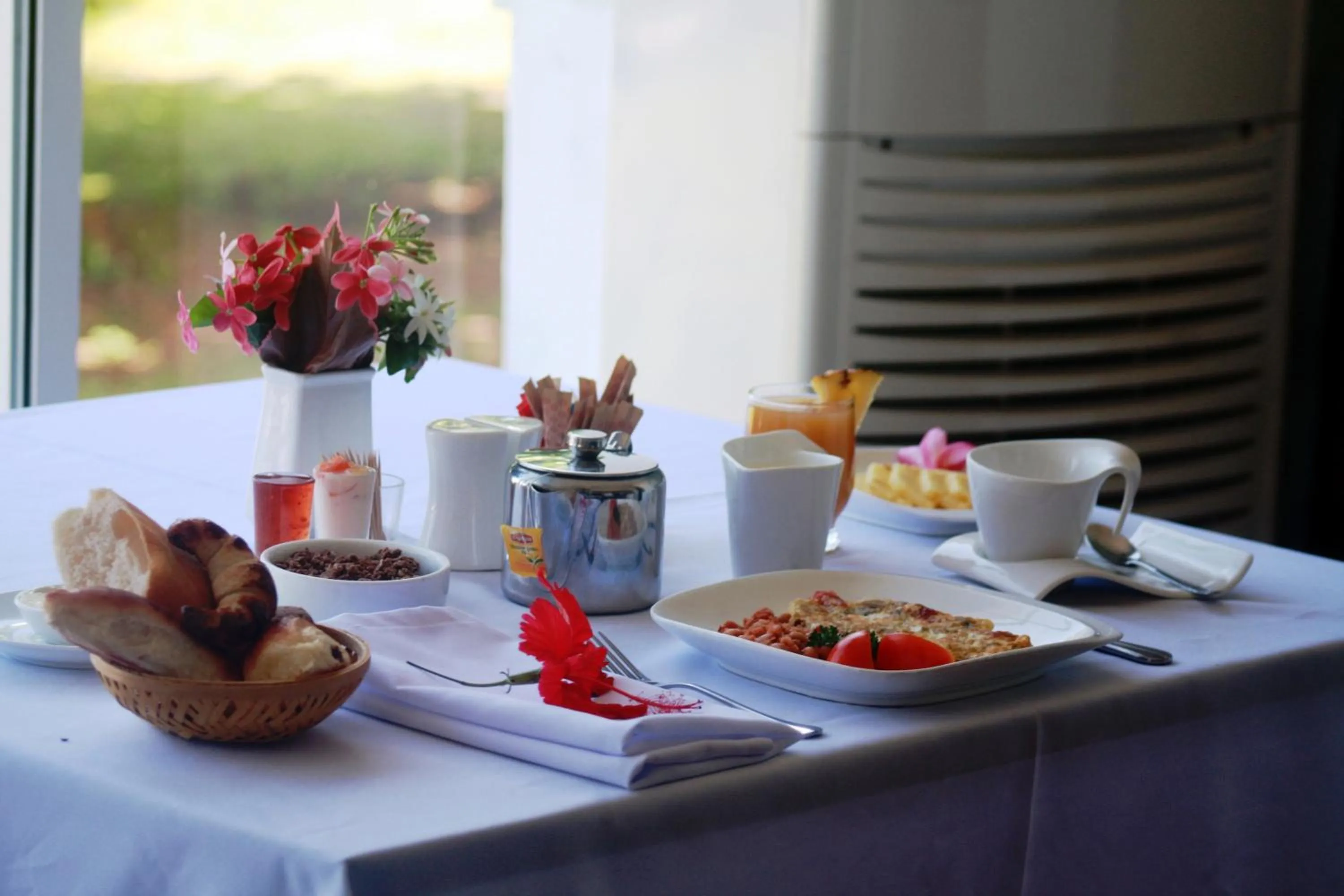 Breakfast in Retaj Moroni