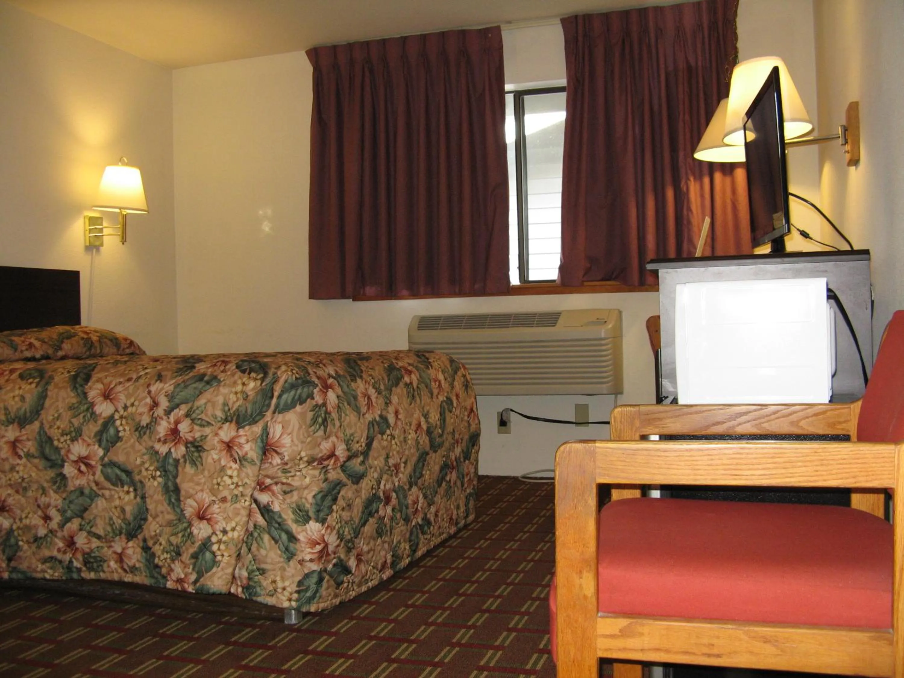 Photo of the whole room in Bellingham Lodge