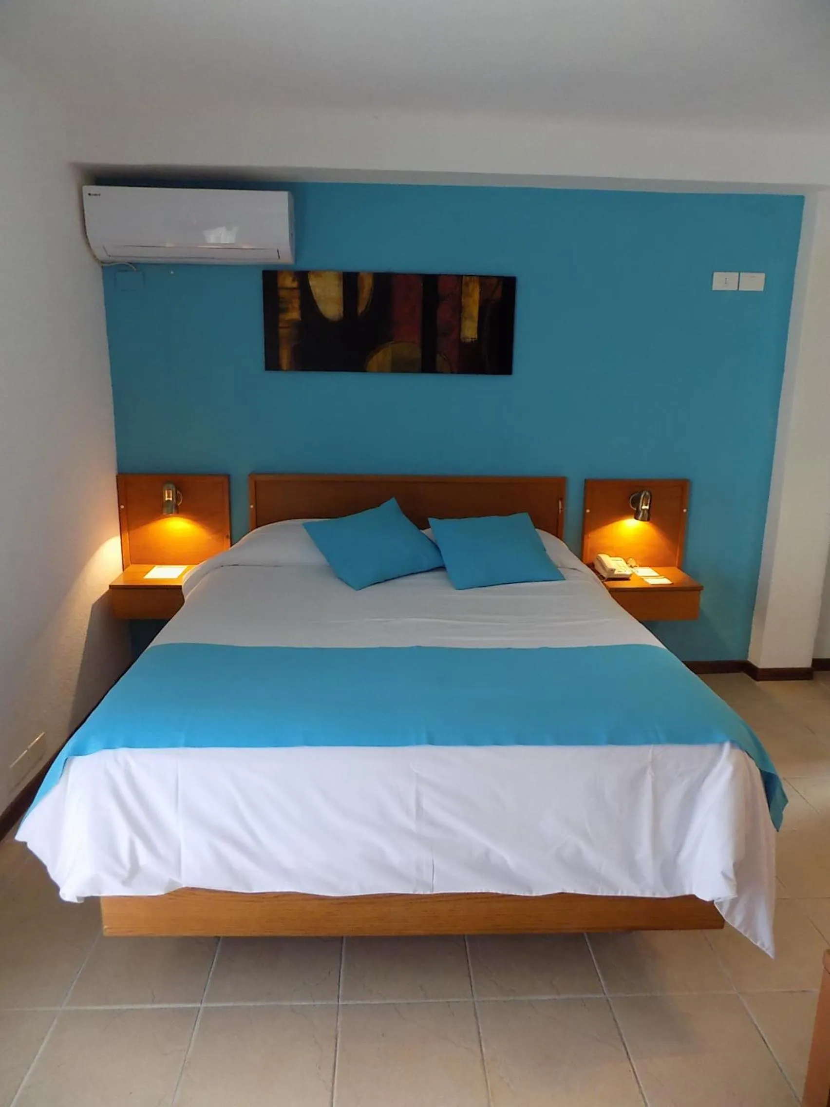 Bedroom, Bed in Hotel Concorde