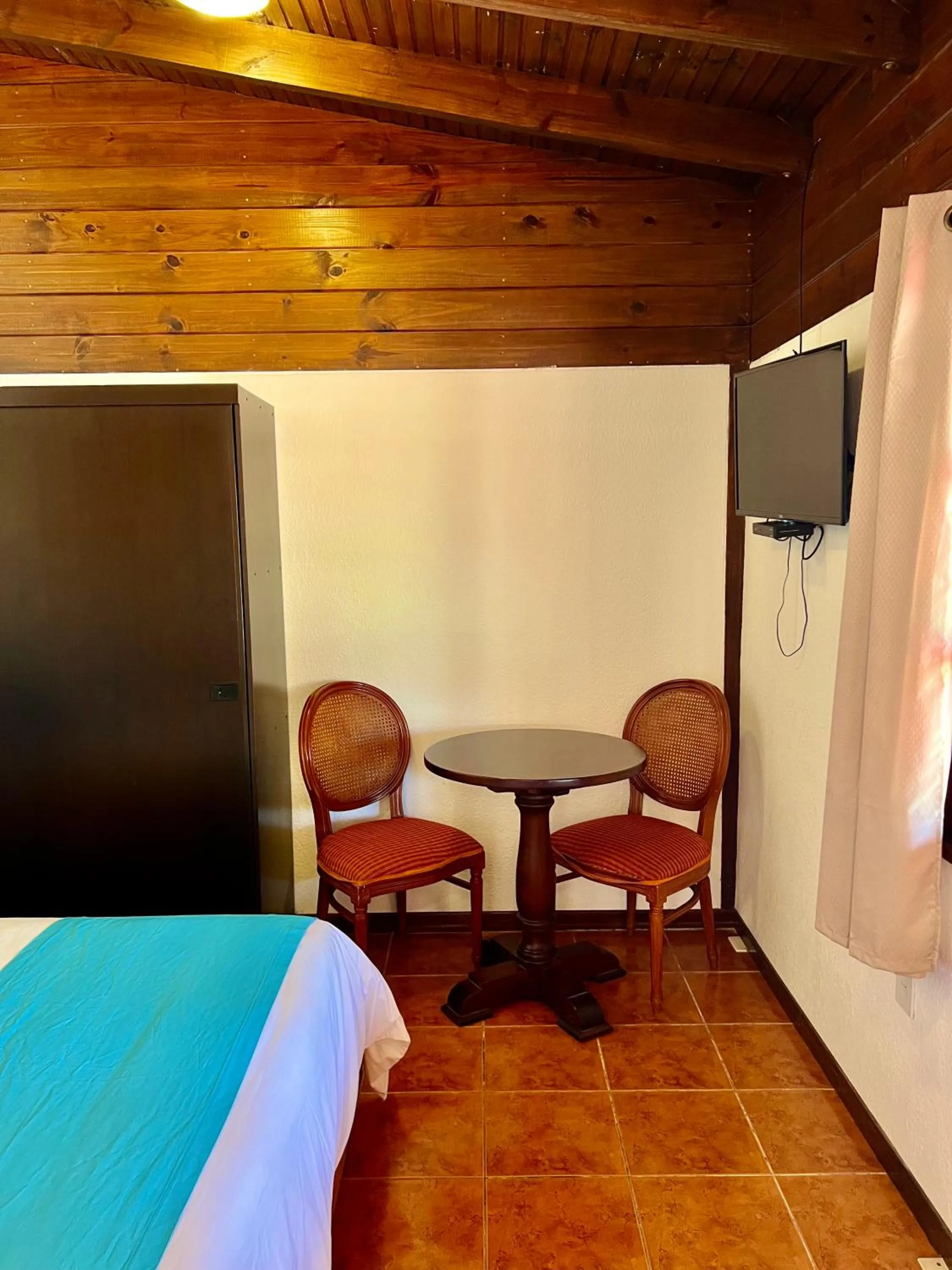 TV and multimedia, Bed in Hotel Concorde