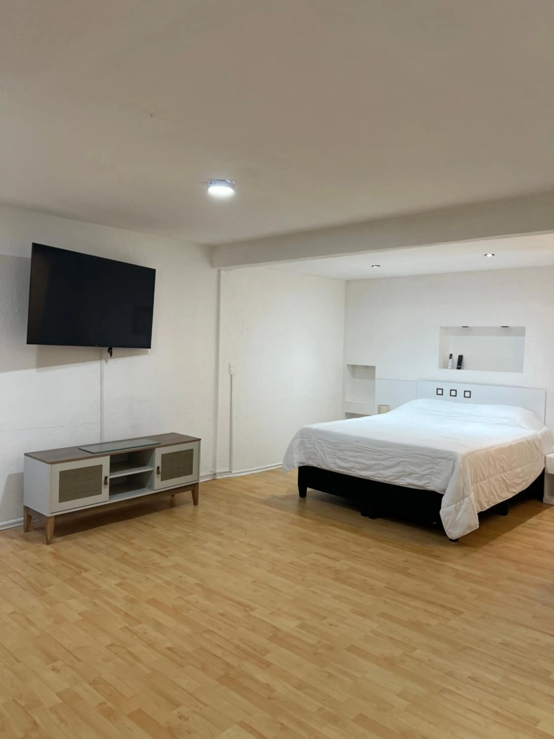 Bed in Hotel Concorde