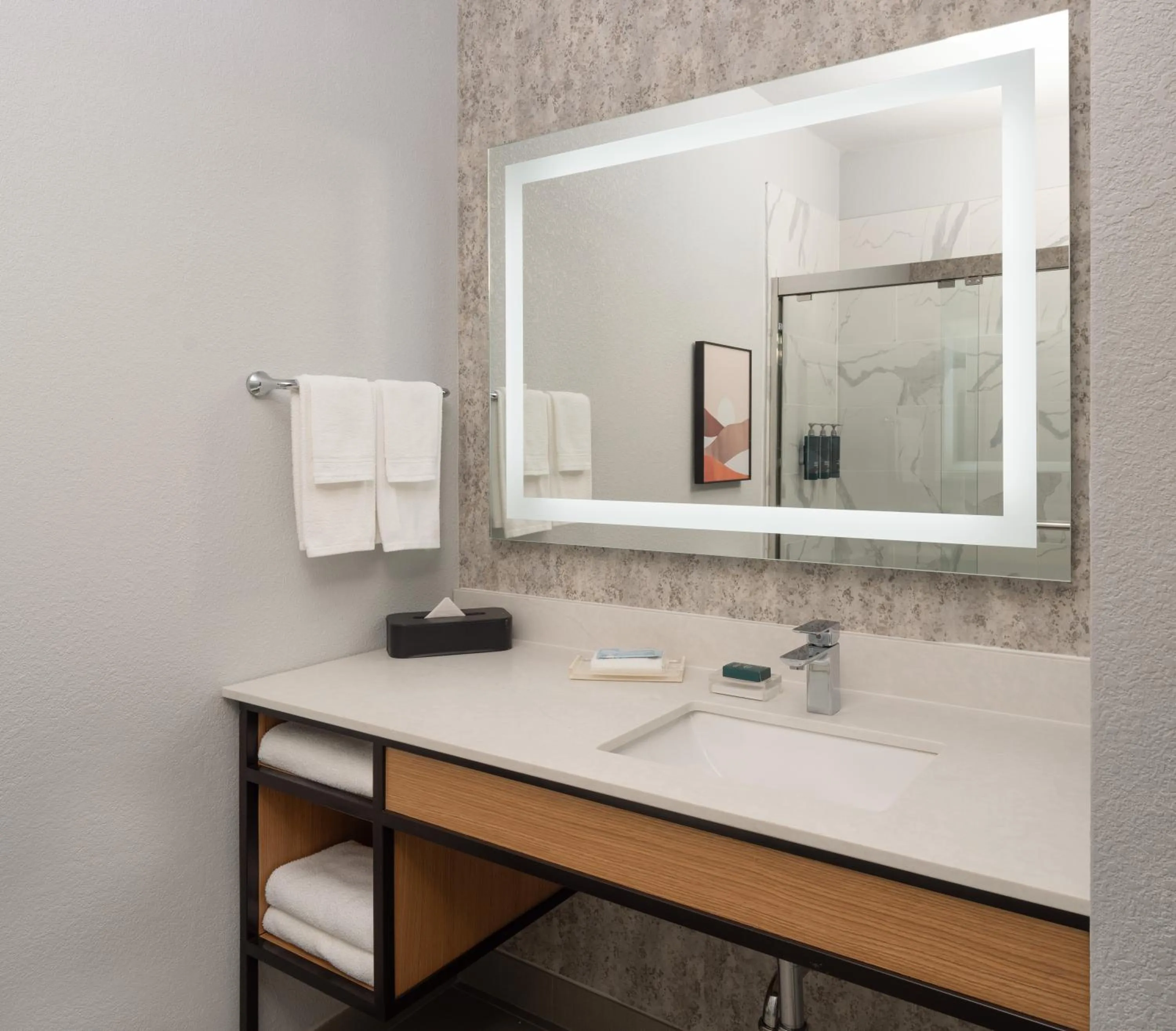 DoubleTree by Hilton Houston Westchase