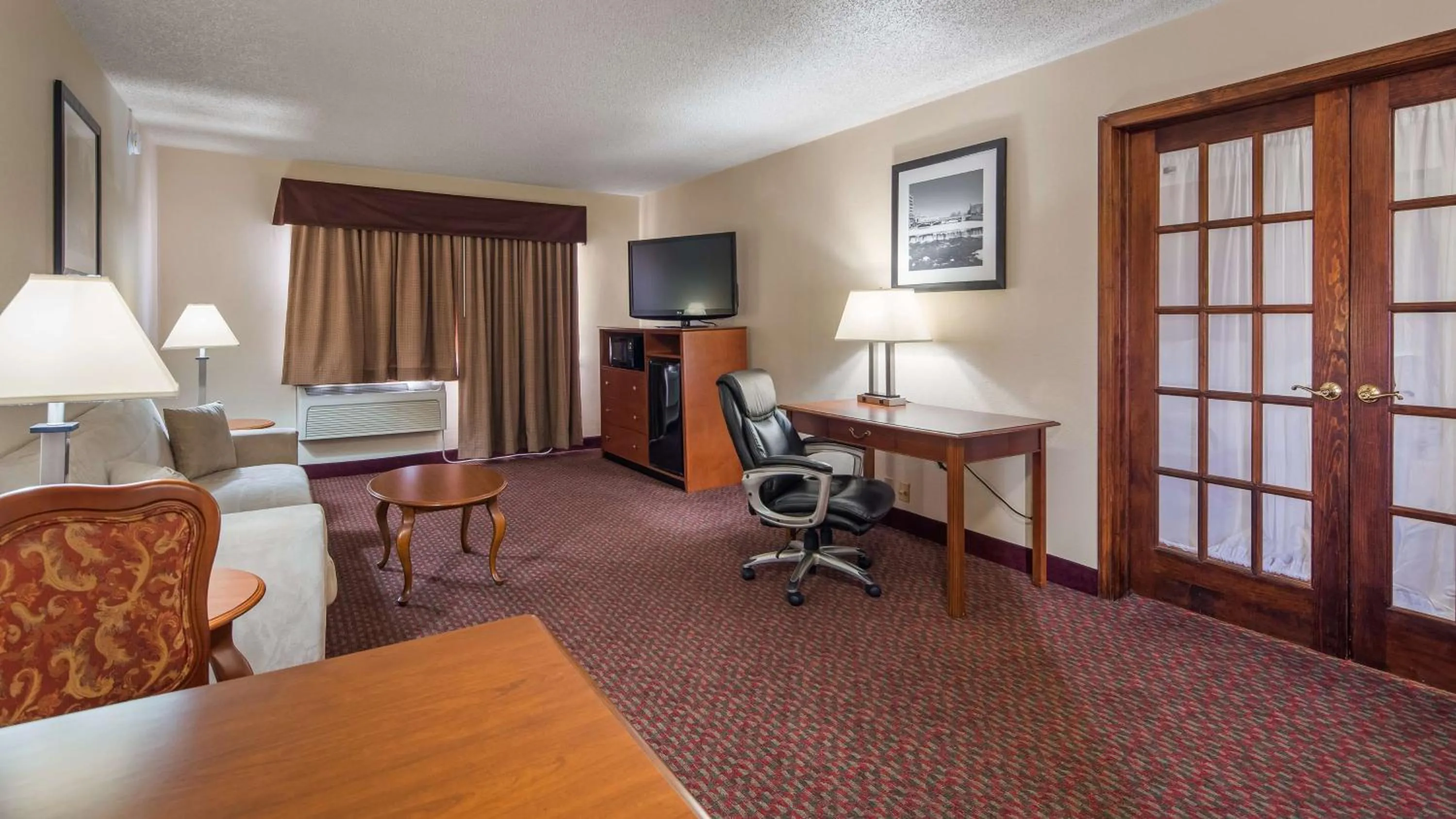 Photo of the whole room in Best Western Inn of St. Charles
