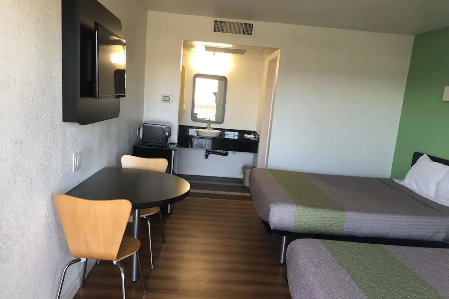 Bed in Motel 6-Barstow, CA