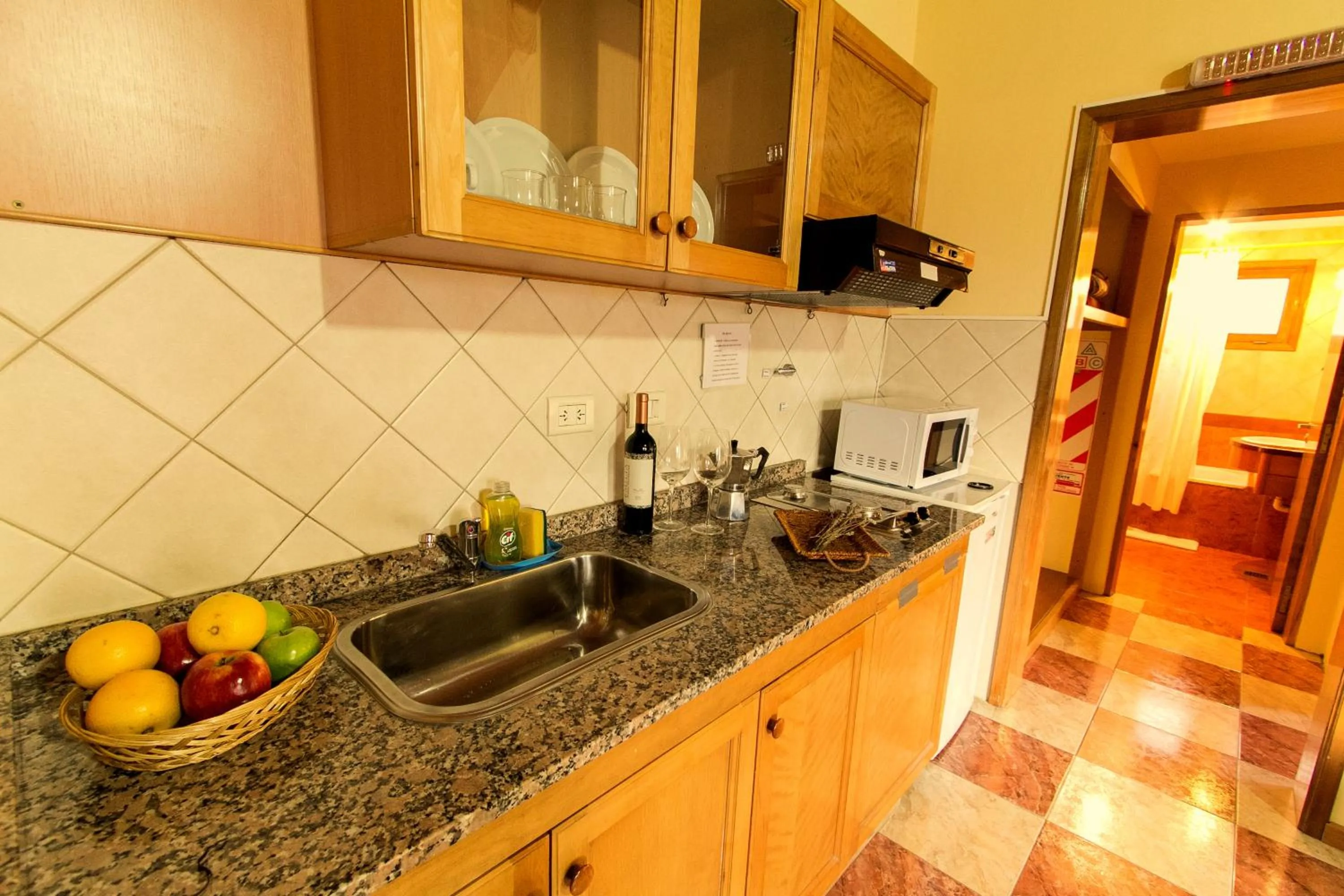 Kitchen or kitchenette in Linda Vista Apart Hotel