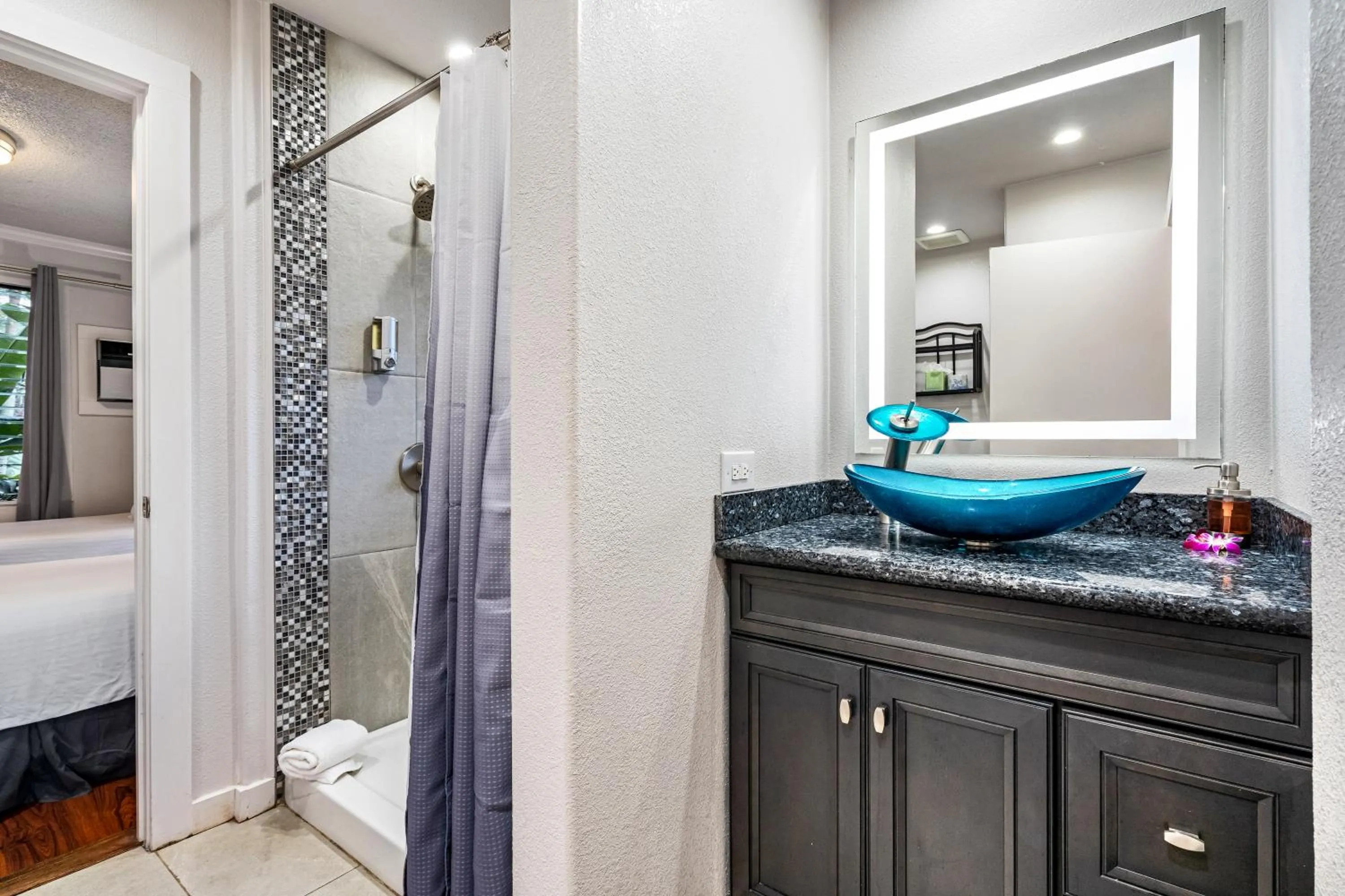 Shower in Paradise Bay Resort