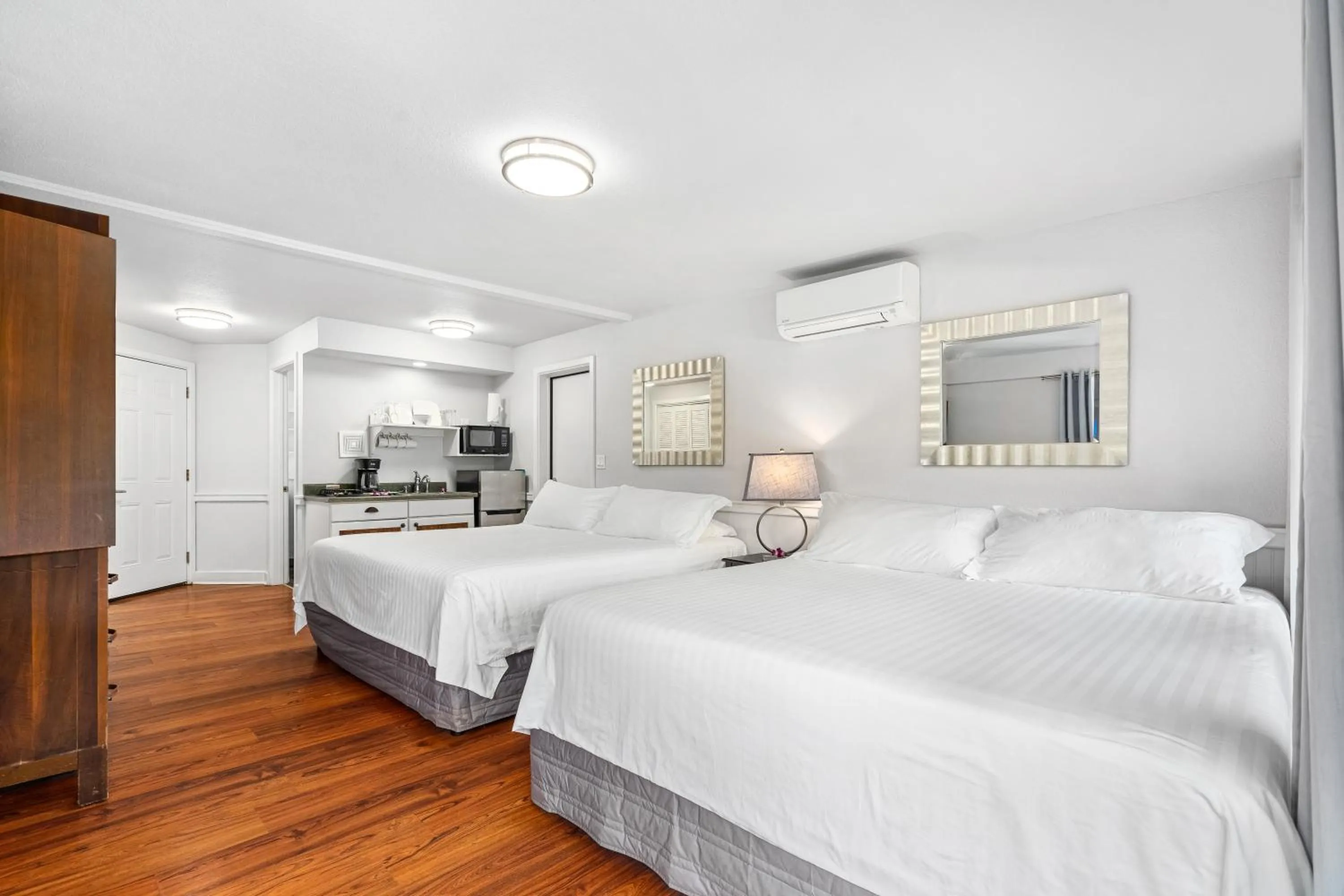 Bed in Paradise Bay Resort