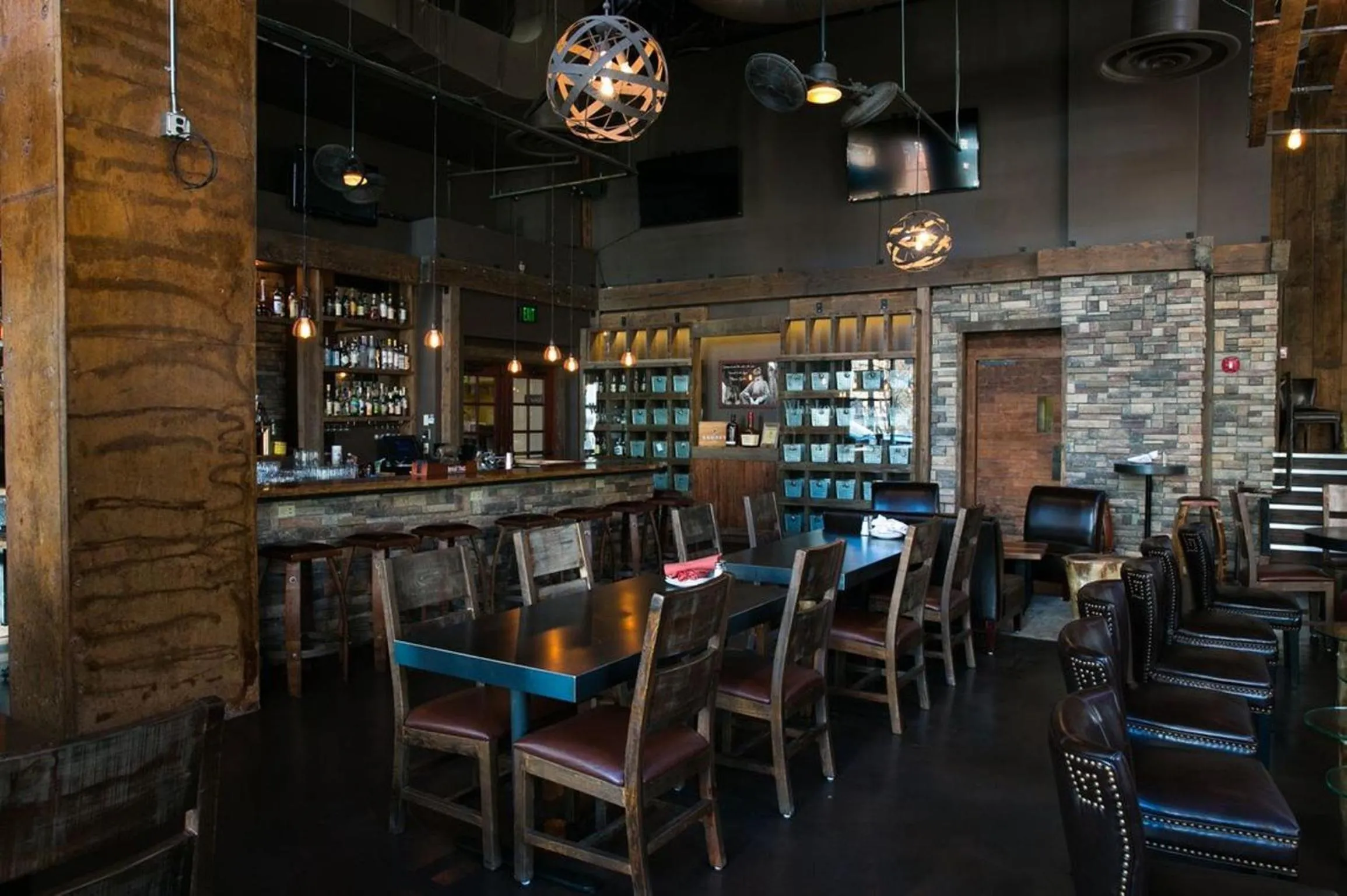 Restaurant/places to eat in The Paramount Hotel Portland