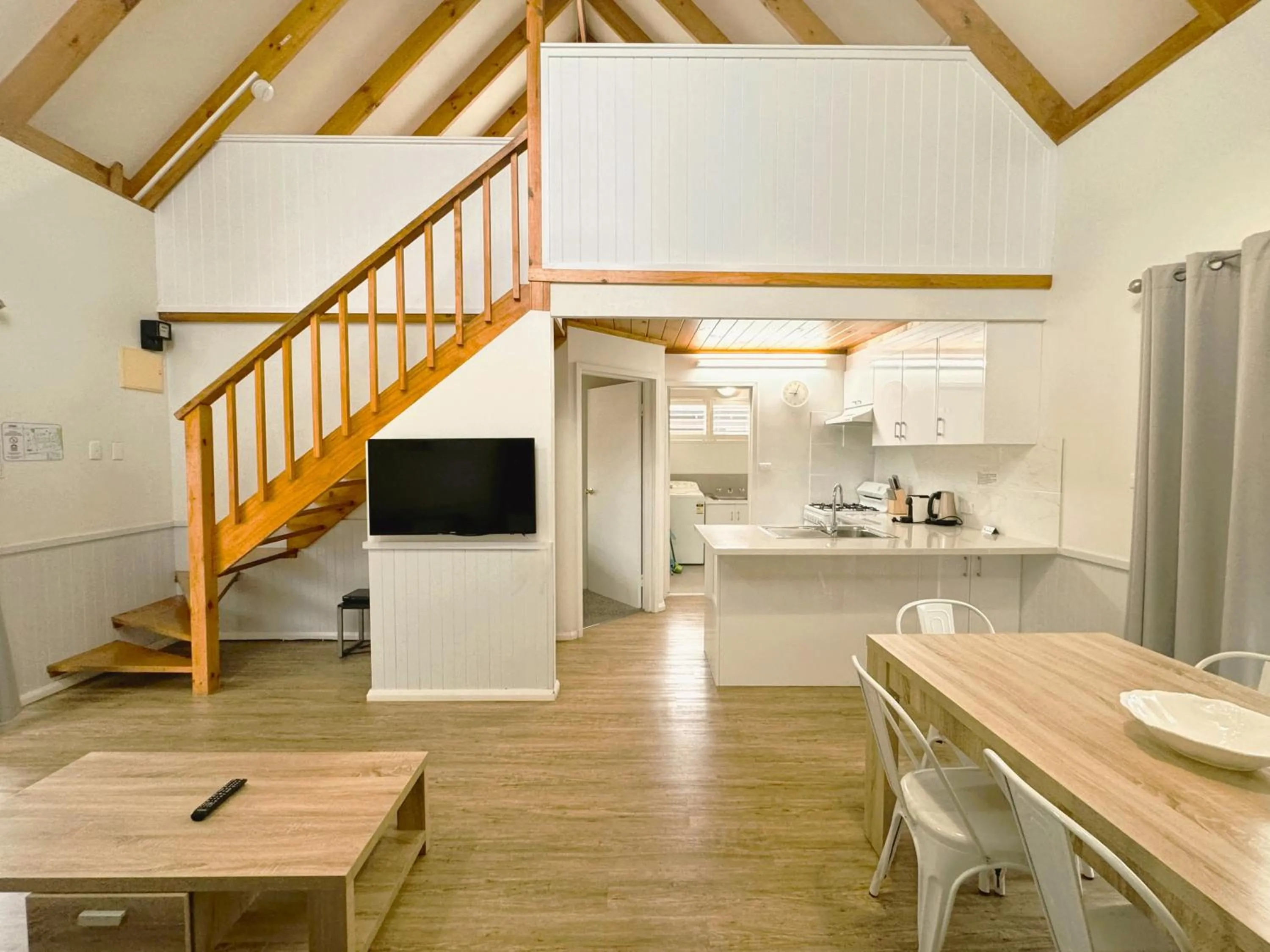 Bay Village Dunsborough