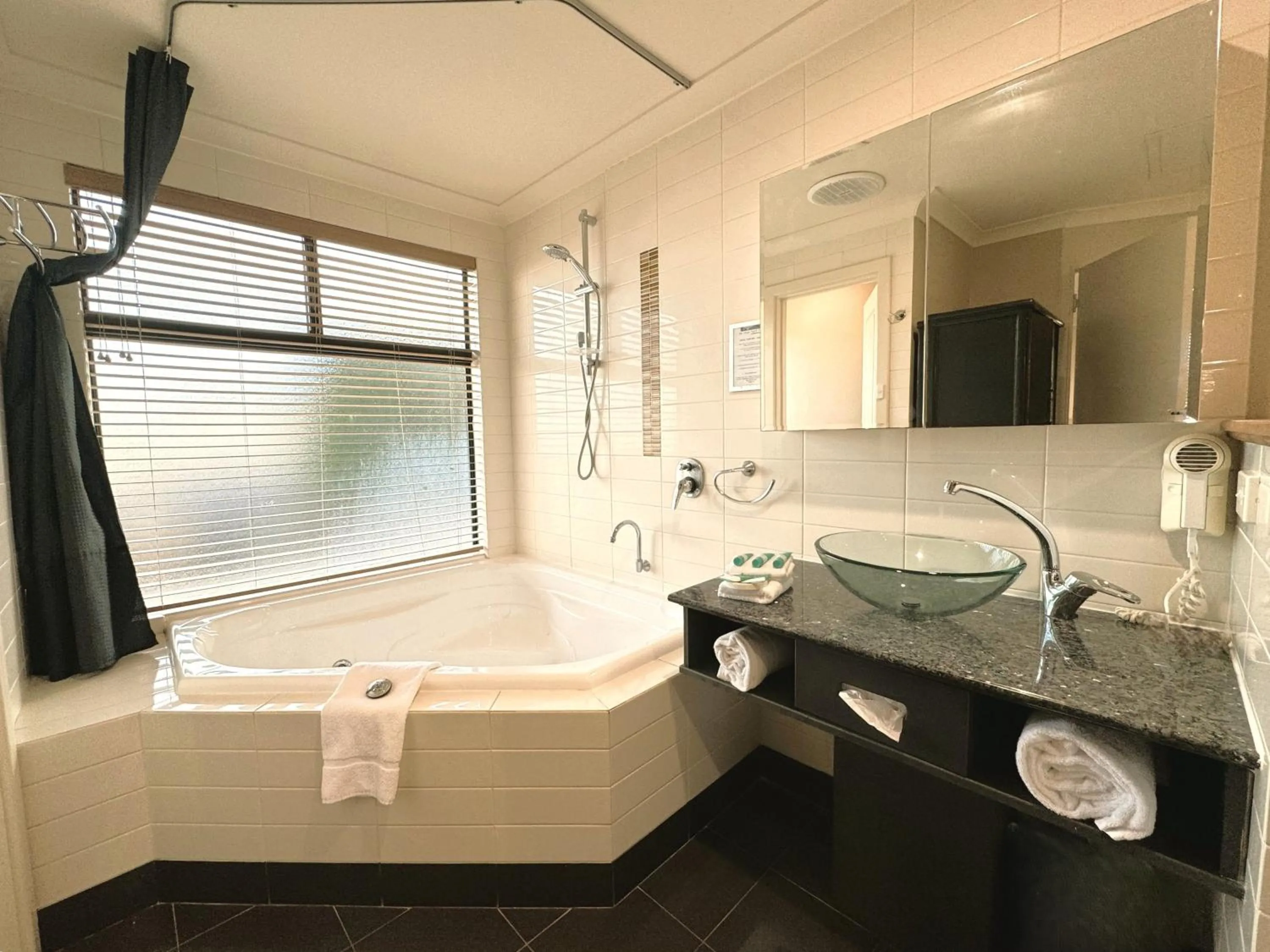 Bay Village Dunsborough