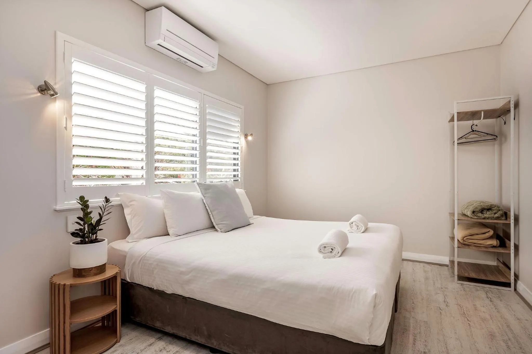 Bed in Bay Village Dunsborough