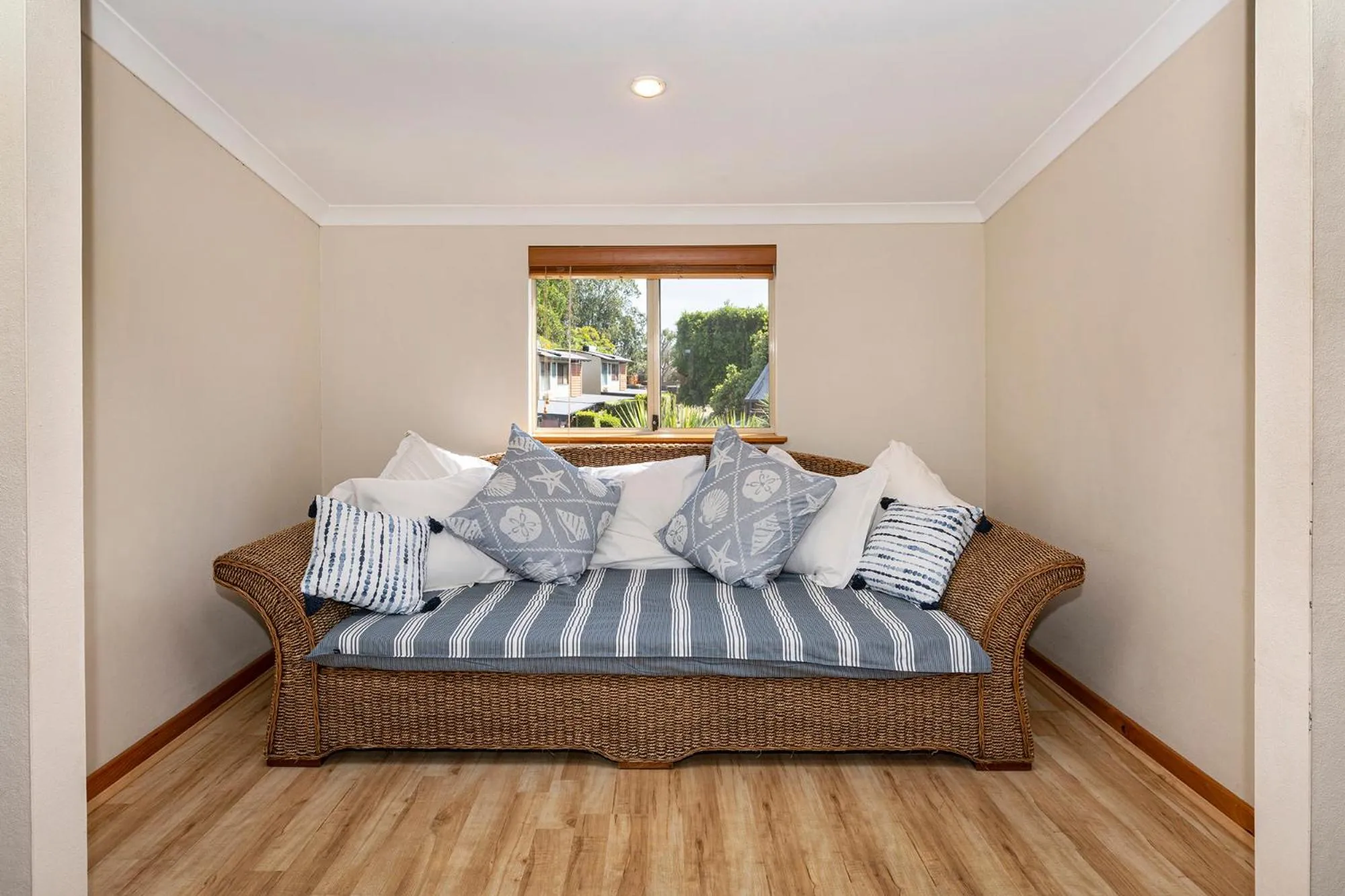 Bed in Bay Village Dunsborough