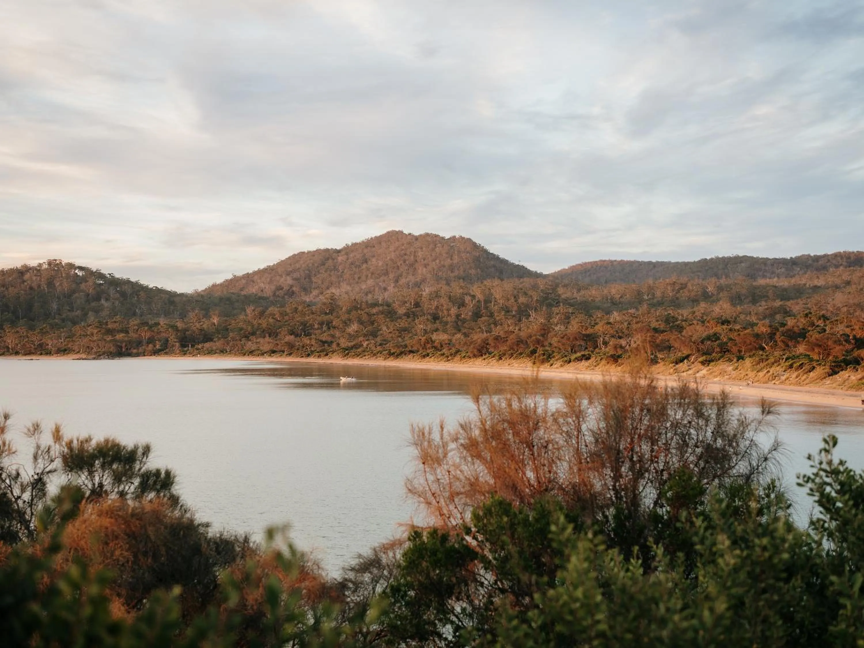 Natural landscape in Freycinet Lodge